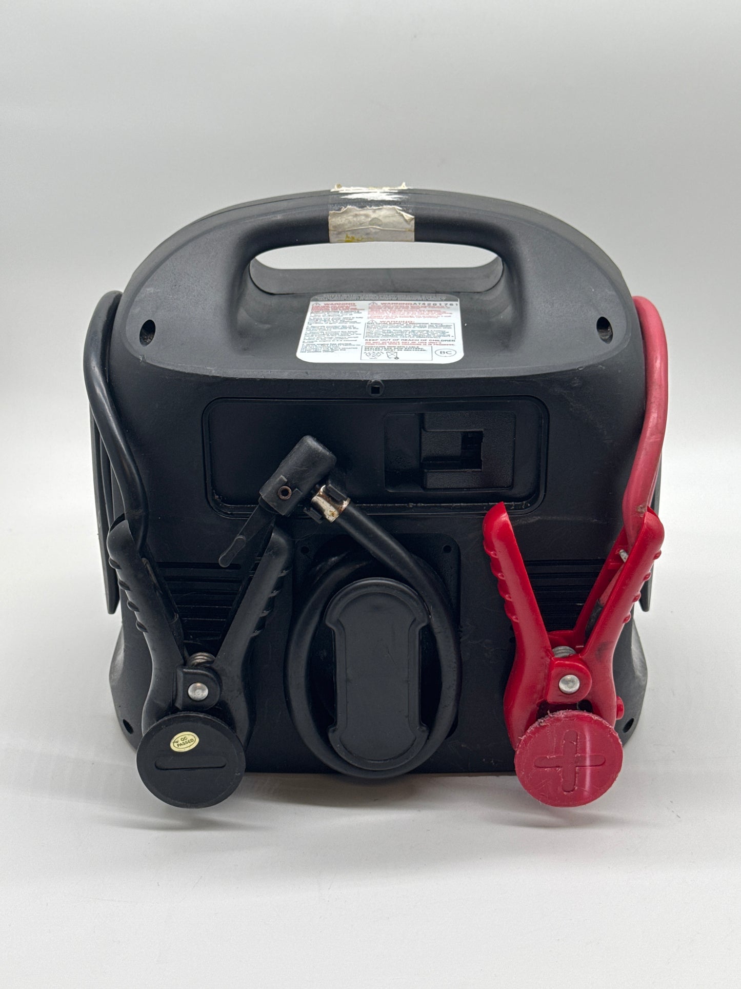 PEAK Power Station 900 Peak Amp Jump Starter with USB Port Black - Untested