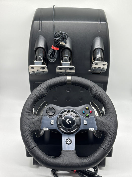 Logitech G920 Driving Force Steering Wheel and Pedals Xbox One/Xbox Series/PC