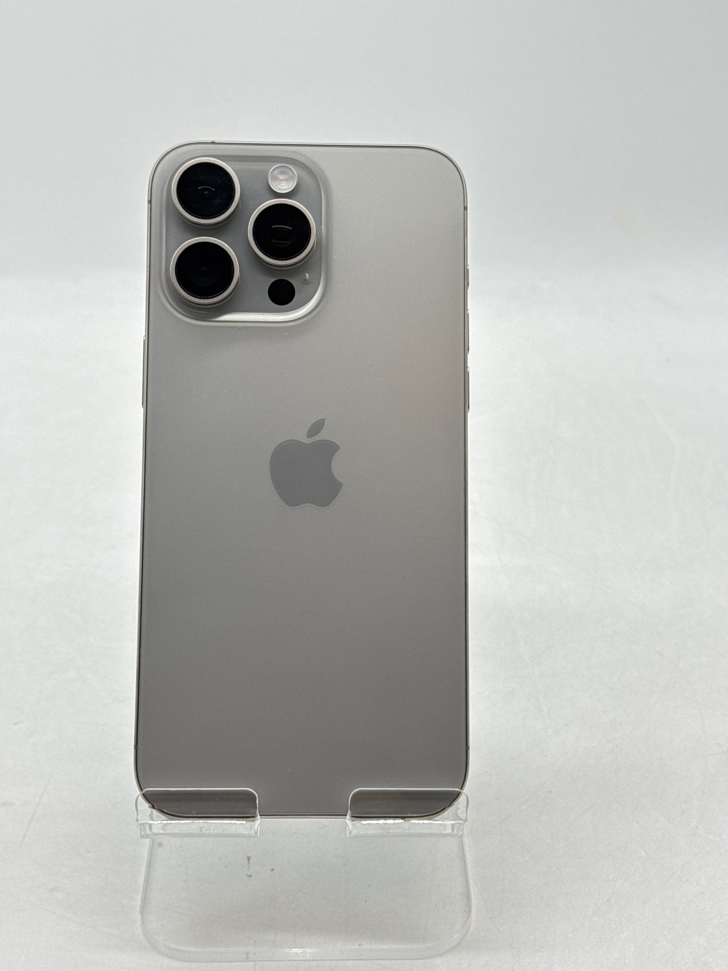 Unlocked Apple iPhone 15 Pro Max A2849 256GB Natural Titanium 87% Battery Health