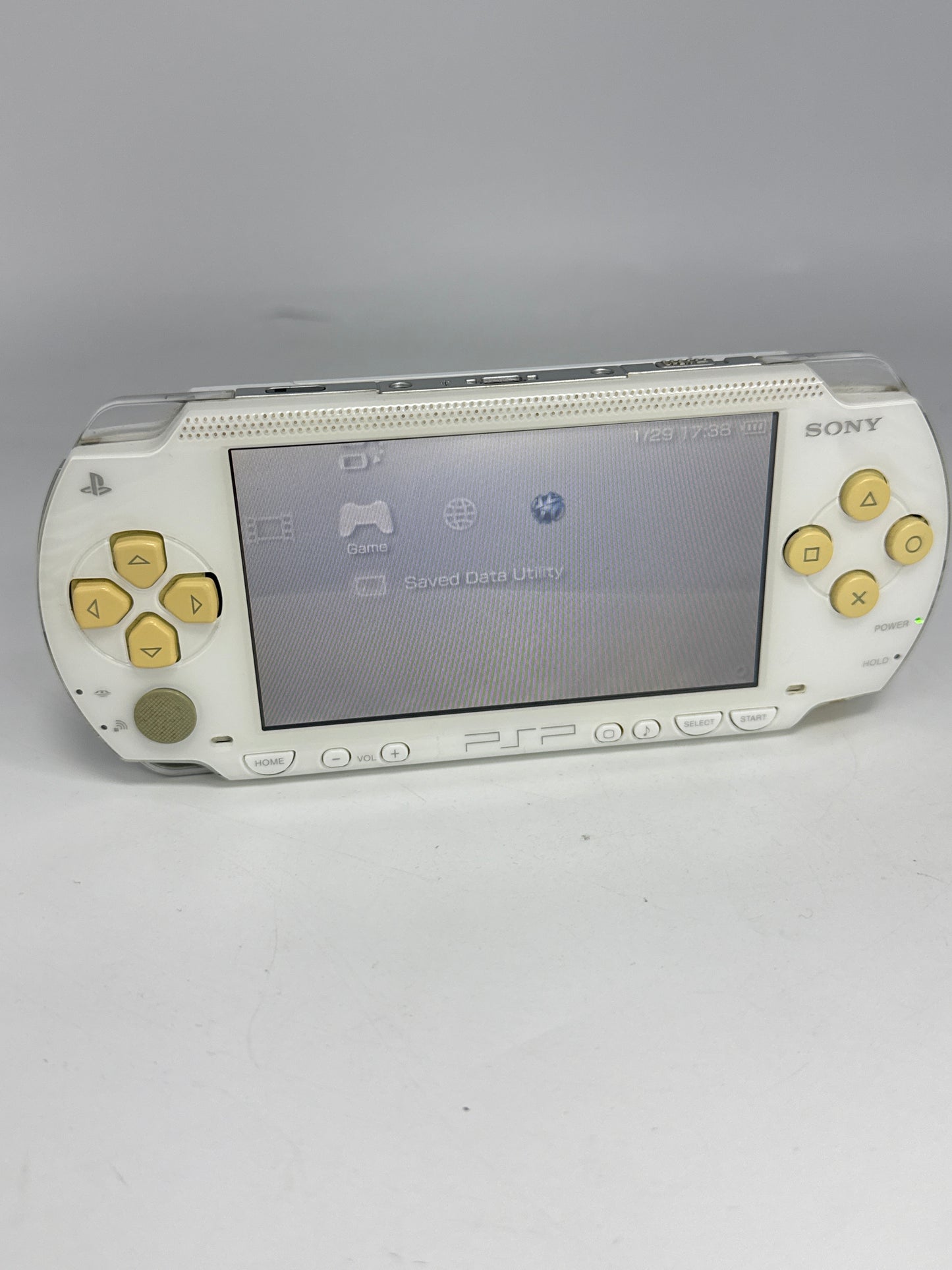 Sony PSP-1000 White Console #39 w/ 1800mAh Battery No Back Lid BAD UMD AS IS