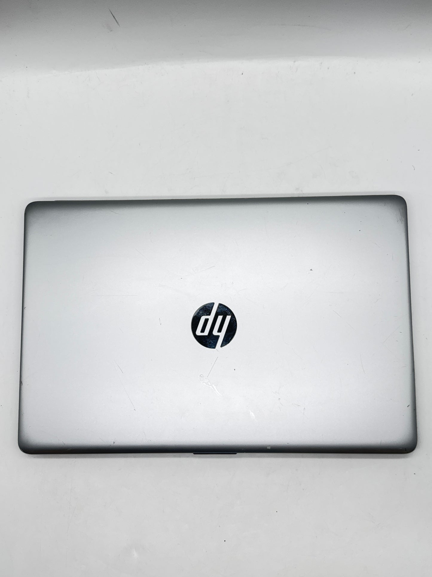 HP 15-db0031nr 15-inch AMD A9 4GB RAM 1TB Silver NO OS MISSING KEYS READ