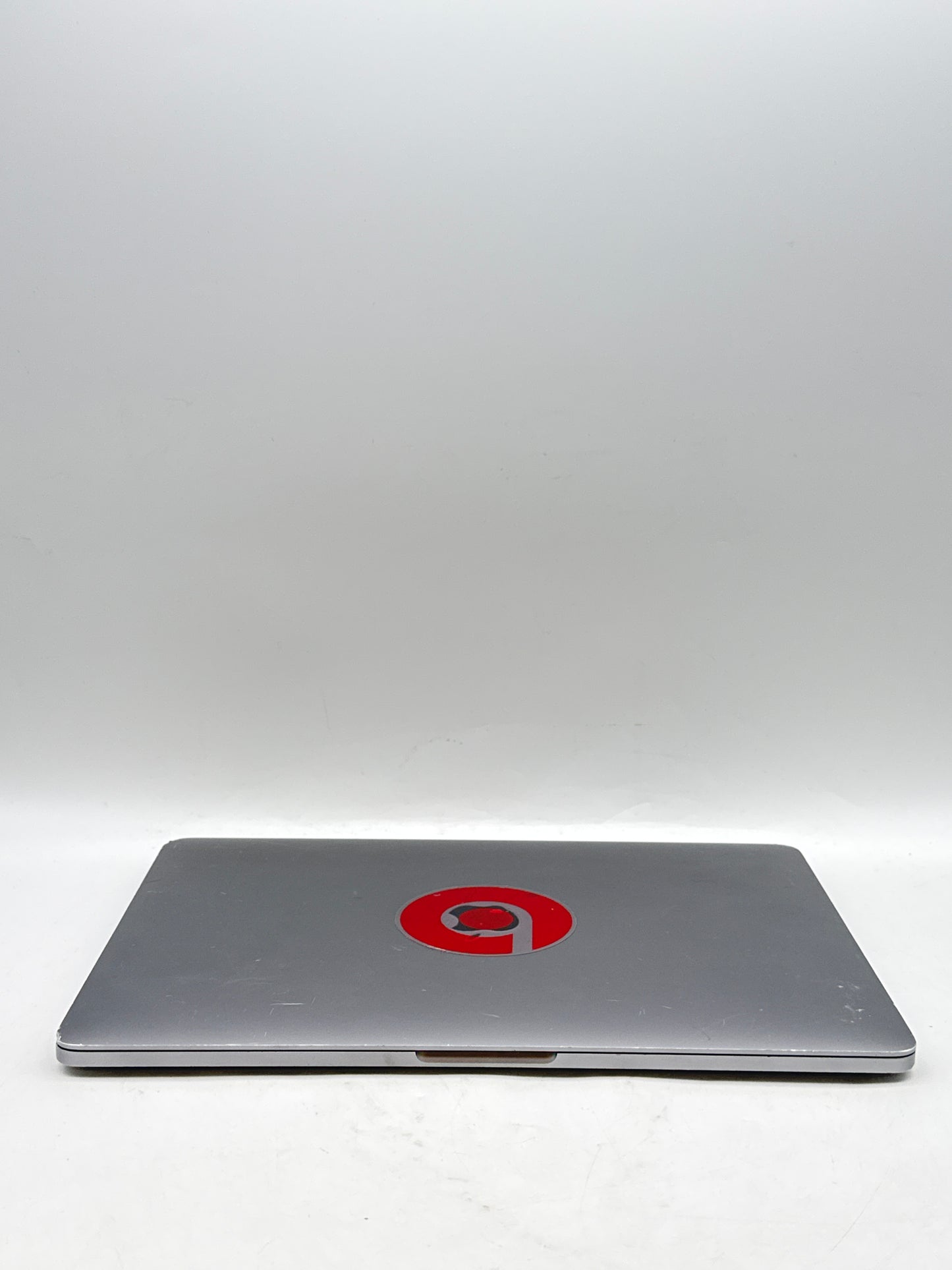 2019 Apple Macbook Pro 13.3" A2159 Core i5 1.4GHz 256GB SSD 8GB RAM Space Gray