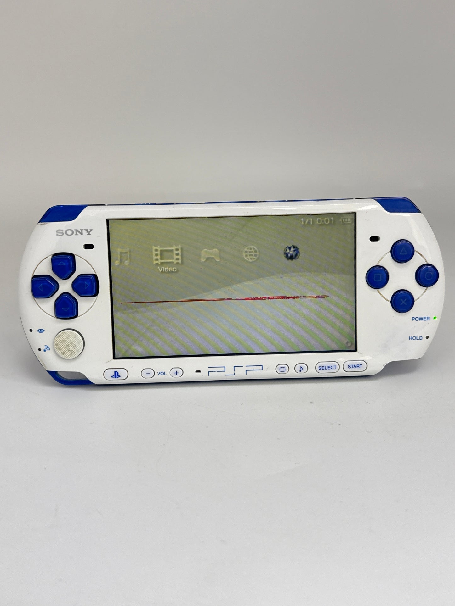 Sony PSP-3000 White Blue Console #237 No Battery No Lid BAD SCREEN AND UMD AS IS