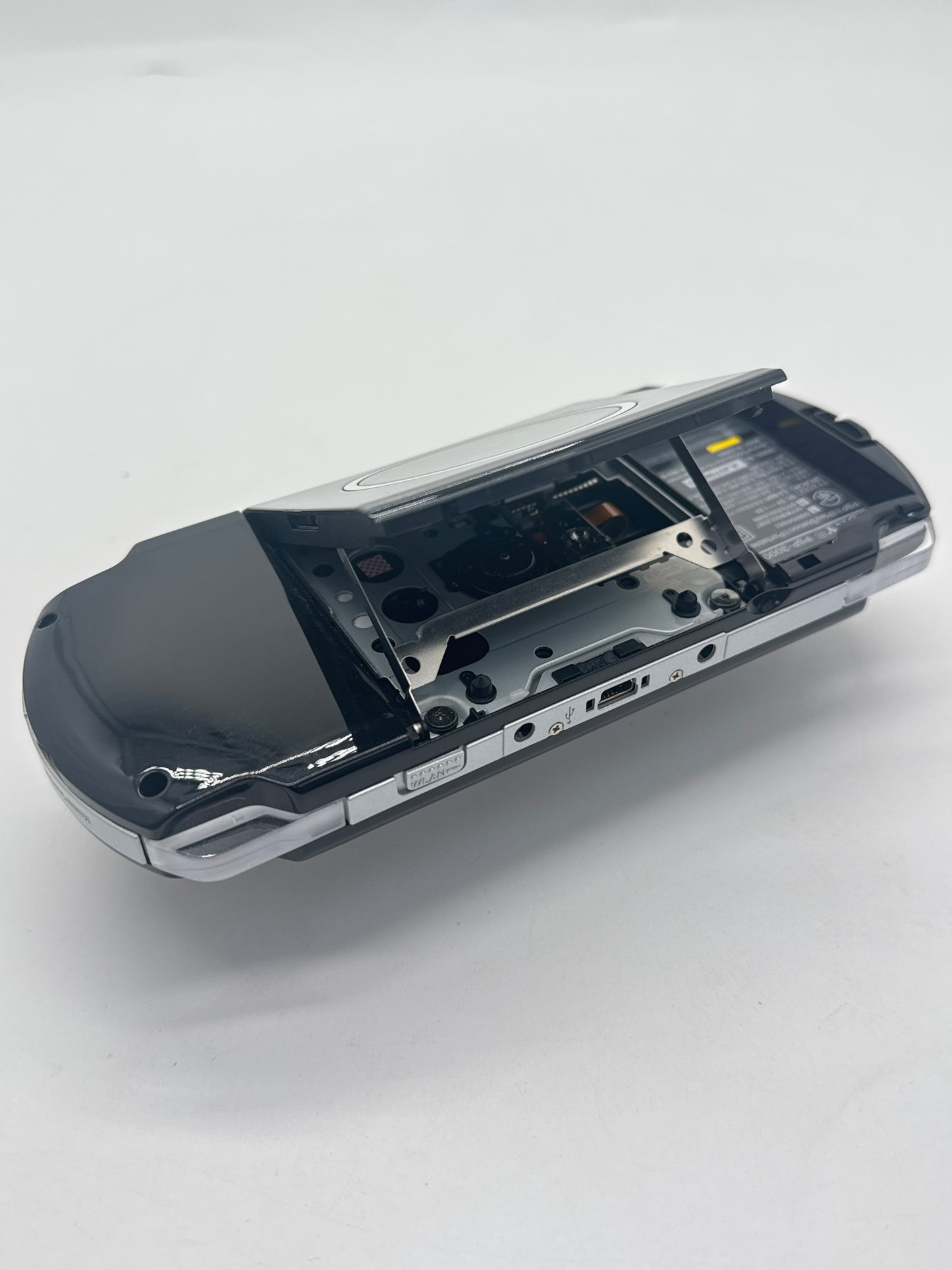 Sony PSP-3000 Piano Black Console Only #101 No Battery No Lid No Charger AS IS