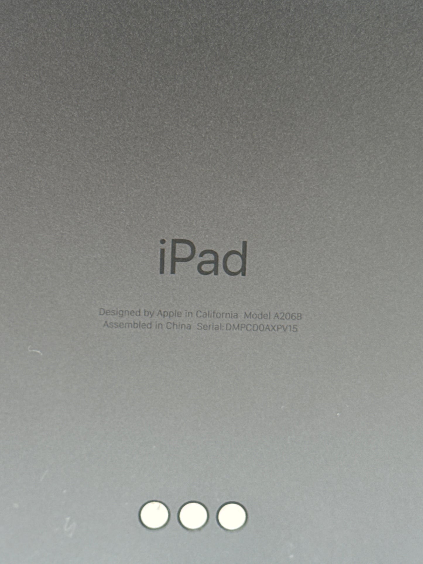 Unlocked Apple iPad Pro 2nd Gen 11.0" A2068 128GB Cellular - Broken Front Read!