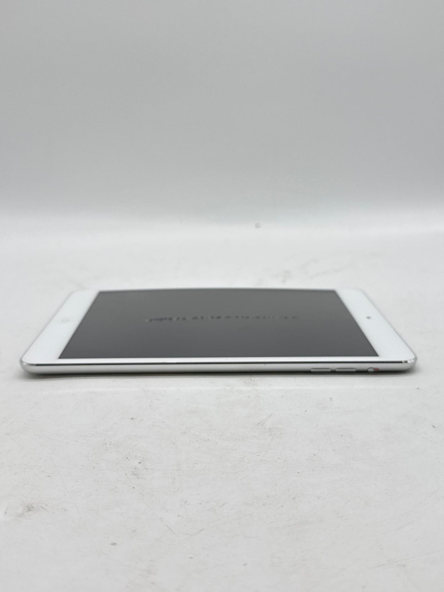 Apple iPad Mini (1st Gen) 7.9"A1432 Wi-Fi 16GB Silver   !READ