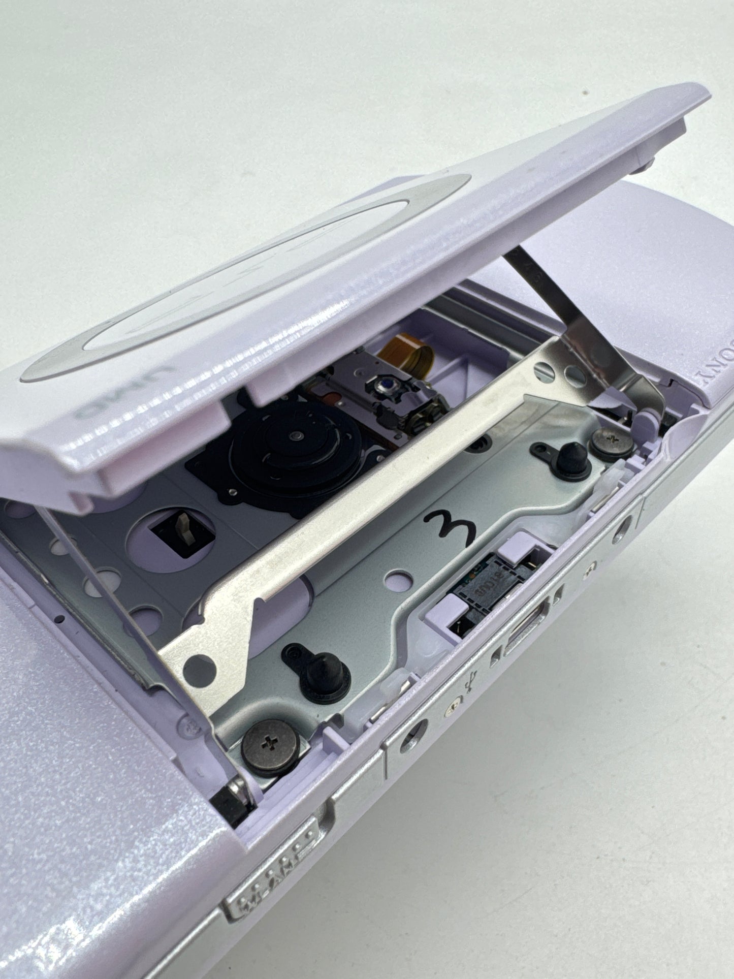 Sony PlayStation Portable PSP-2000 Lavender Console #385 w/ OEM 1200mAh Battery