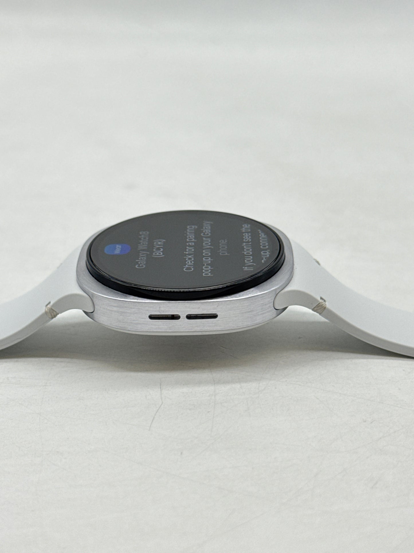 Unlocked Samsung Galaxy Watch8 SM-L325U 40mm GPS + Cellular Silver