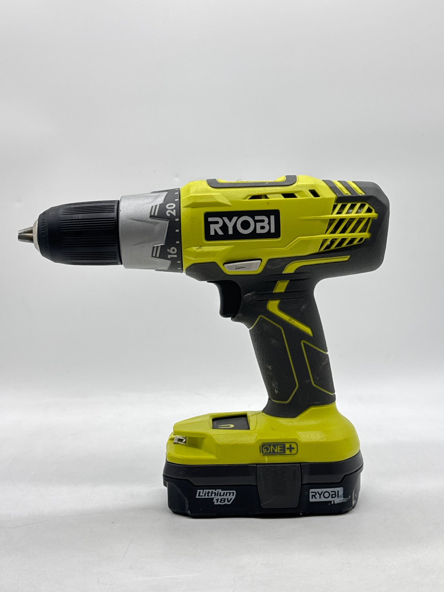 RYOBI P277 18V 1/2" Lithium- Ion Driver Drill w/Battery and Charger