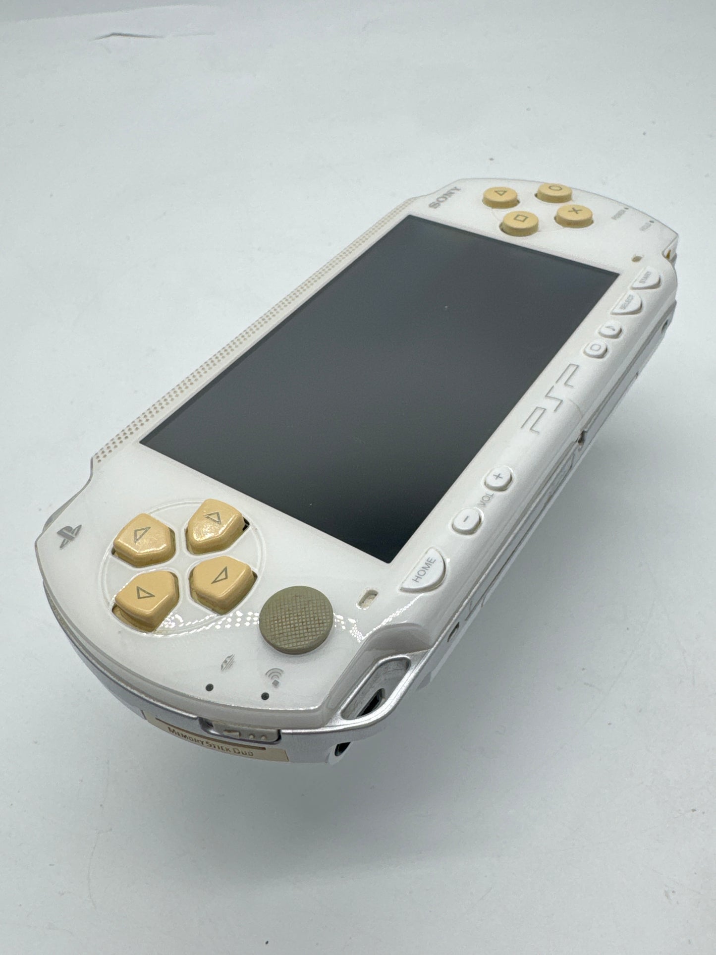 Sony PSP-1000 White Console #39 w/ 1800mAh Battery No Back Lid BAD UMD AS IS