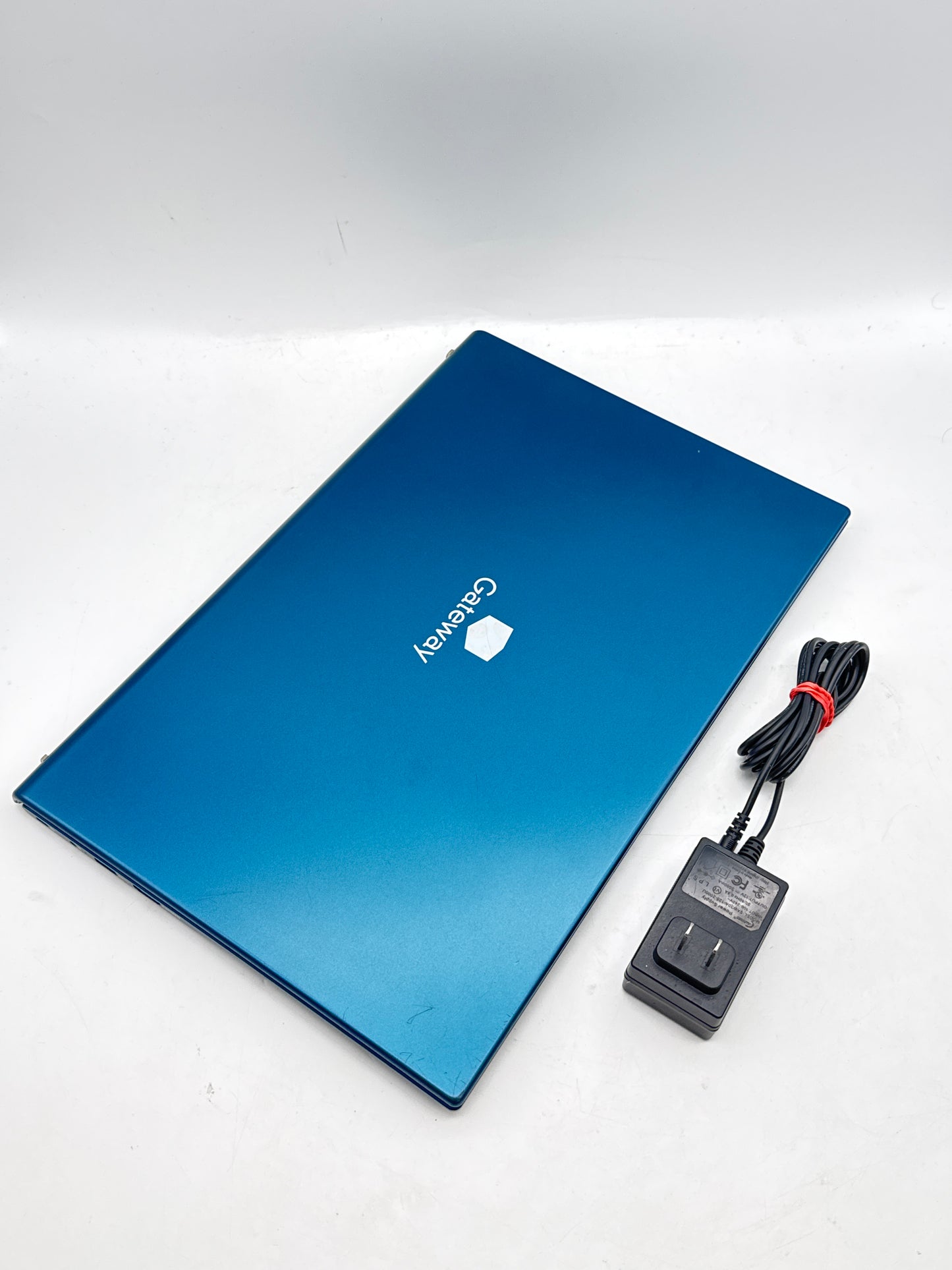 Gateway GWTN156-11BL 14" Pentium Silver N5030 4GB RAM 128GB SSD - Win11