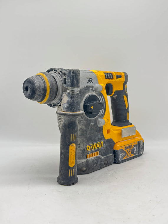 DeWalt DCH273 20V MAX Brushless SDS Plus Rotary Hammer Charger 1 Battery Used
