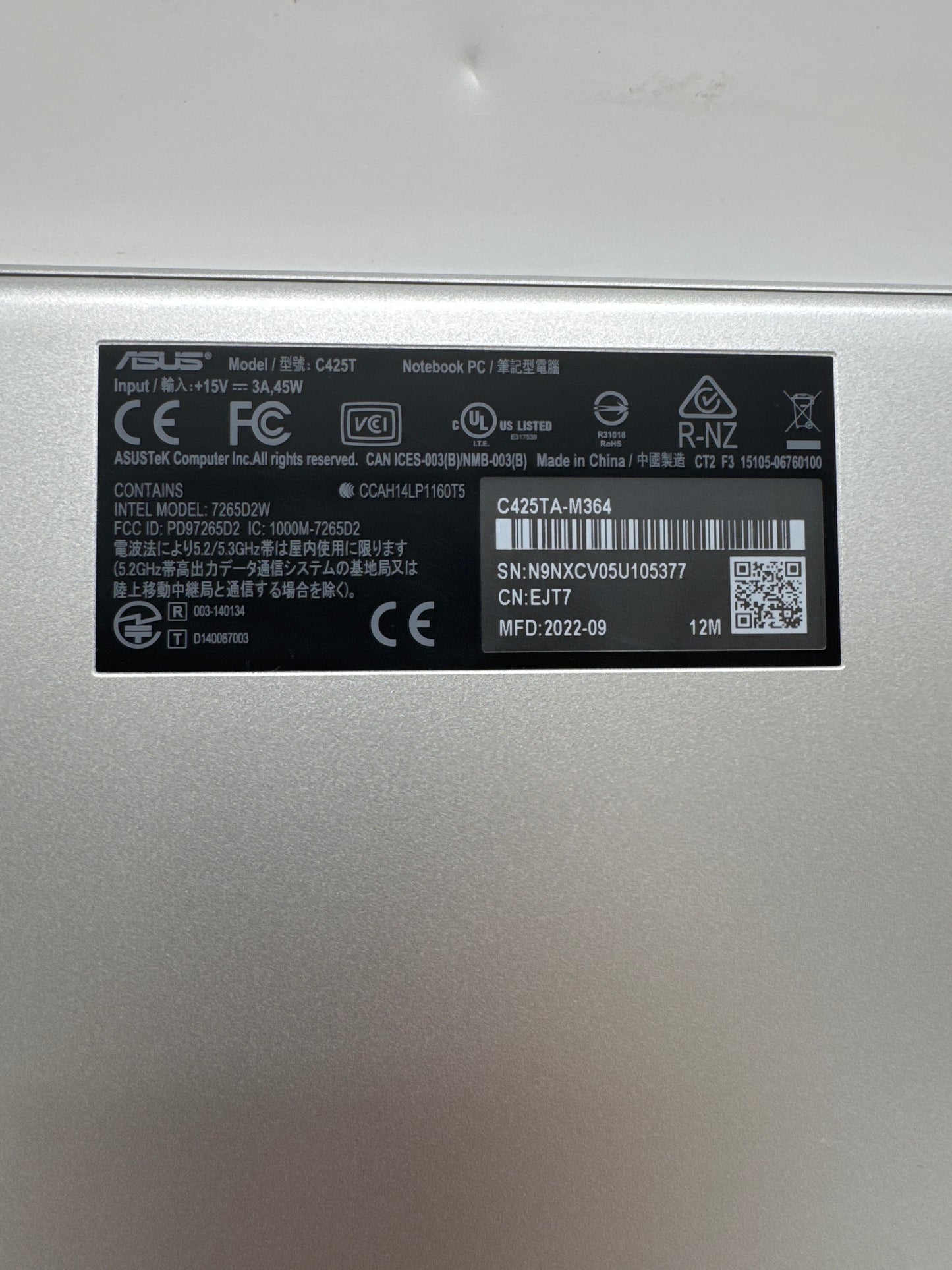 Asus Chromebook C425T 14" Core m3 8th Gen 4GB RAM  64GB eMMC