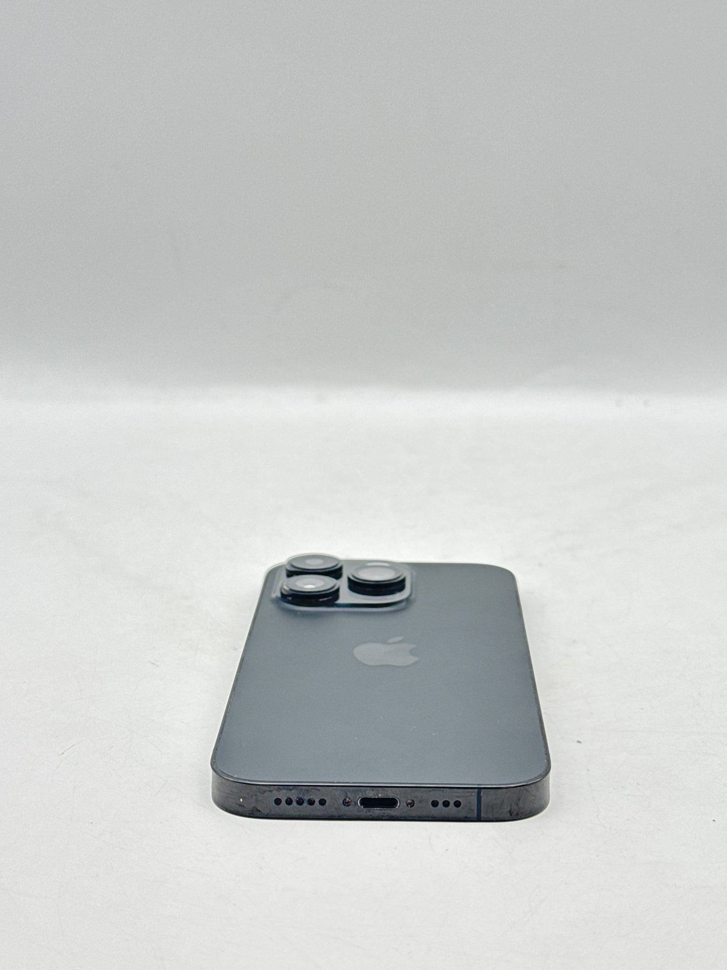 Unlocked Apple iPhone 14 Pro A2650 128GB Space Black 84% Battery Health