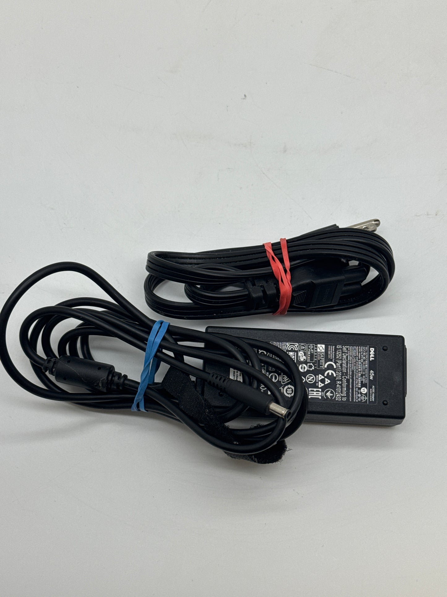 Dell Inspiron 7558 Intel Pentium 3825U 4GB RAM 512GB SSD Touchscreen Laptop w/ Charger