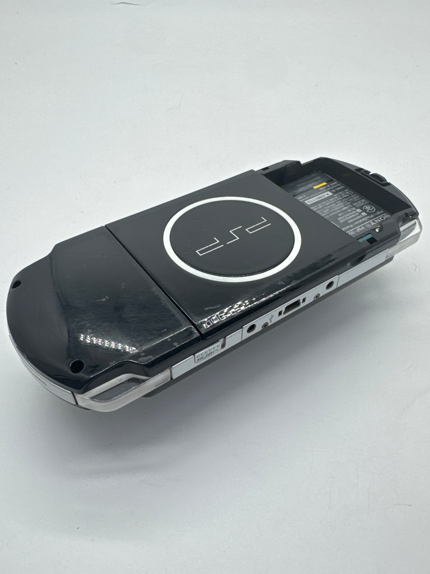 Sony PSP-3000 Piano Black Console Only #107 No Battery No Charger JUNK AS IS