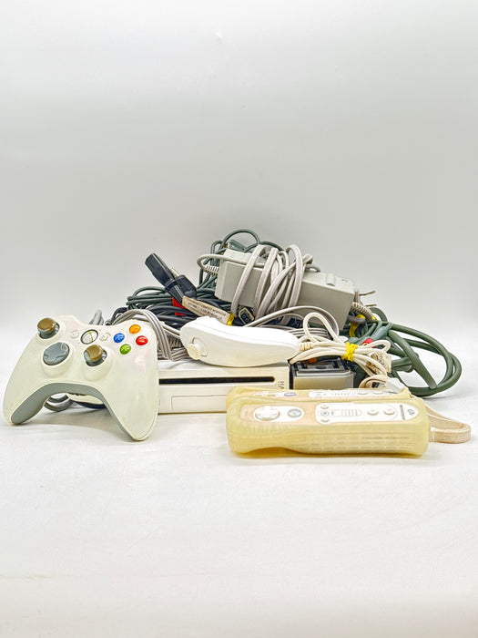 Nintendo Wii RVL-001 W/Controller & Accessories - Untested