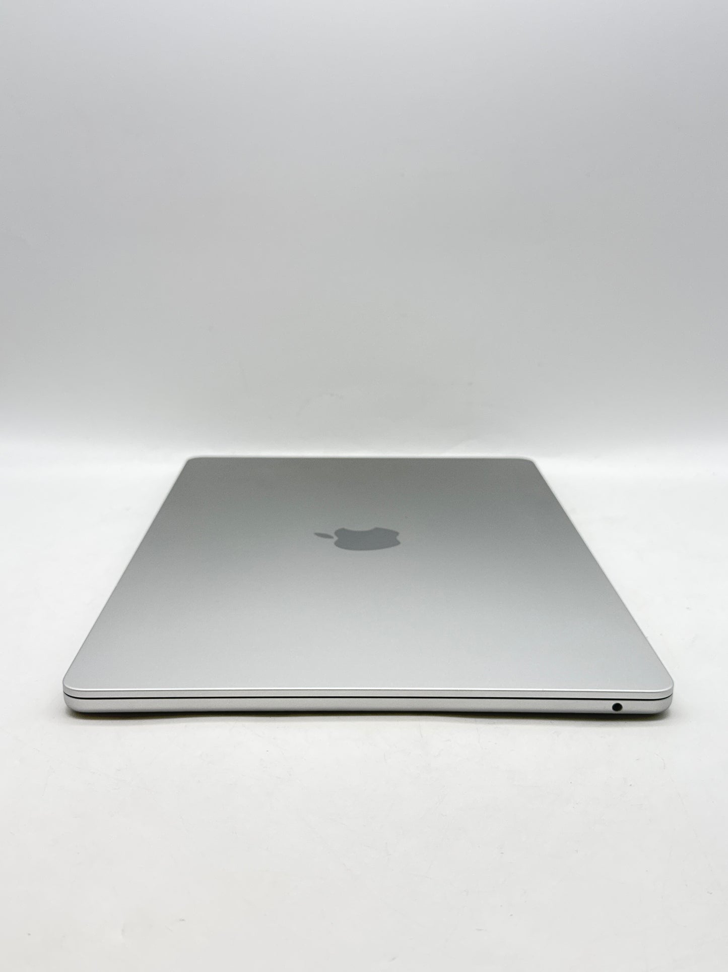 Apple MacBook Air 15-inch A3114 M3 24GB RAM 1TB SSD 2024 Silver