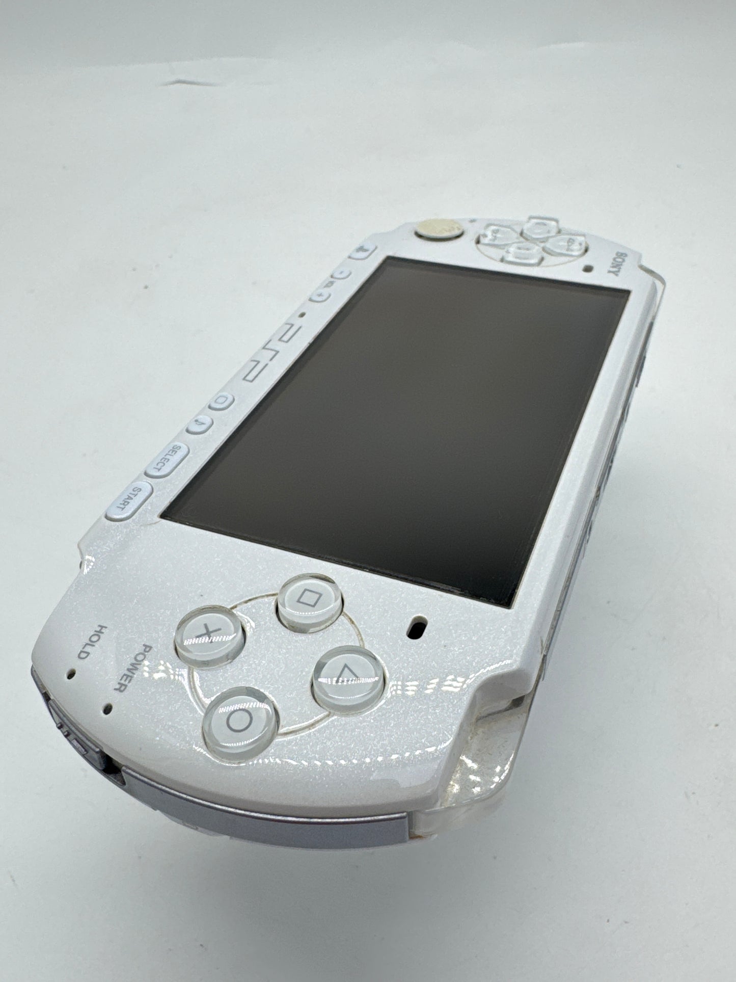Sony PSP-3000 White Console #252 No Battery or Lid No Charger AS IS