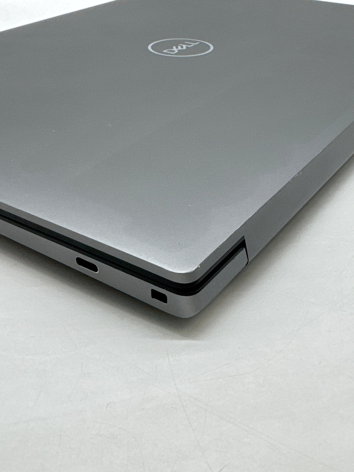 Dell Precision 5680 16" OLED Touch Core i7-13800H 1TB SSD 64GB RAM RTX A1000 Read