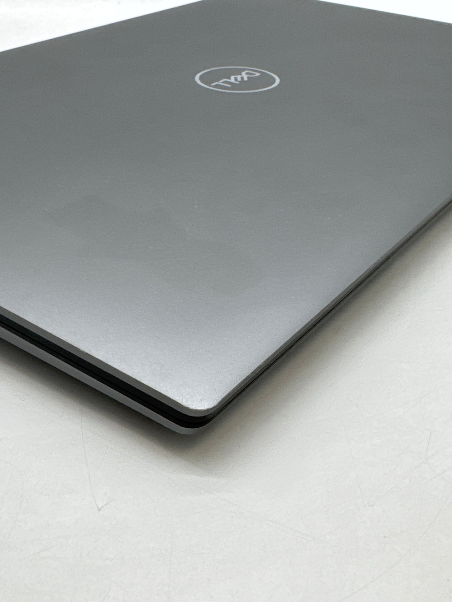 Dell Precision 5680 16" OLED Touch Core i7-13800H 1TB SSD 64GB RAM RTX A1000 Read