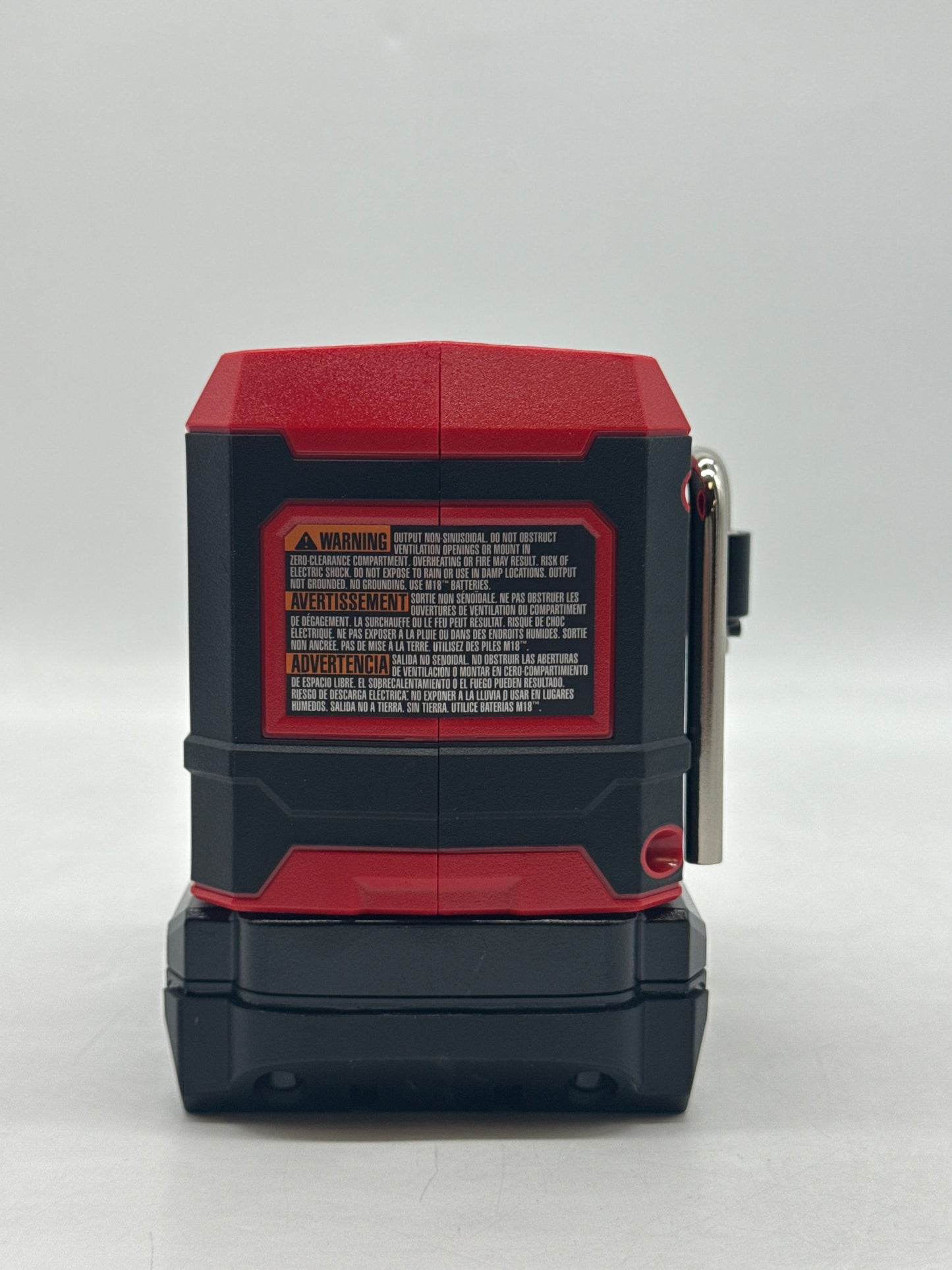 New Milwaukee 2846-20 M18 Power Supply w/Milwaukee M18 Battery CP3.0 48-11-1835