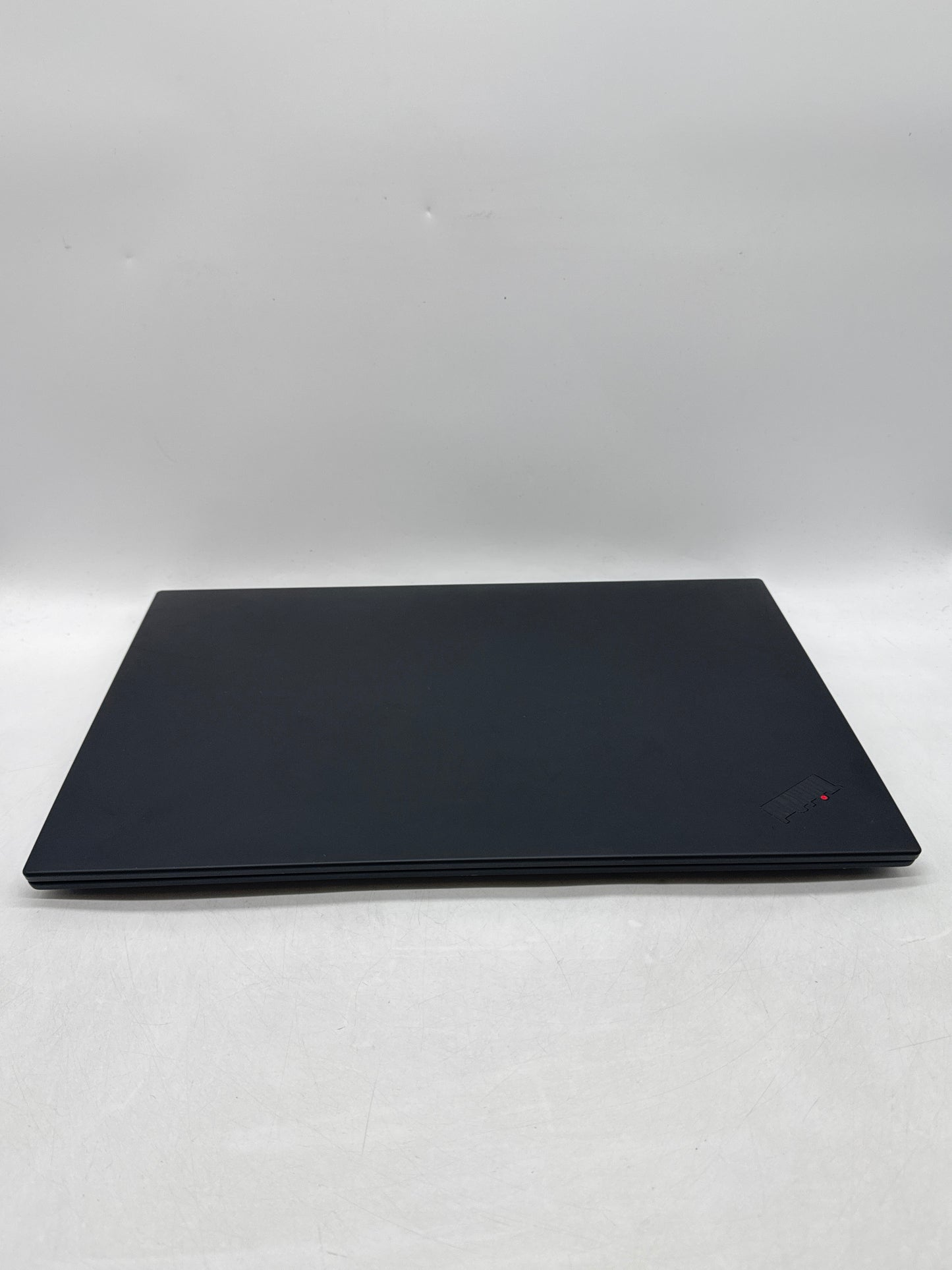 Lenovo ThinkPad P1 Gen 2 15.6" Core i7-9850H 2.60GHz 16GB RAM 512GB SSD - No OS