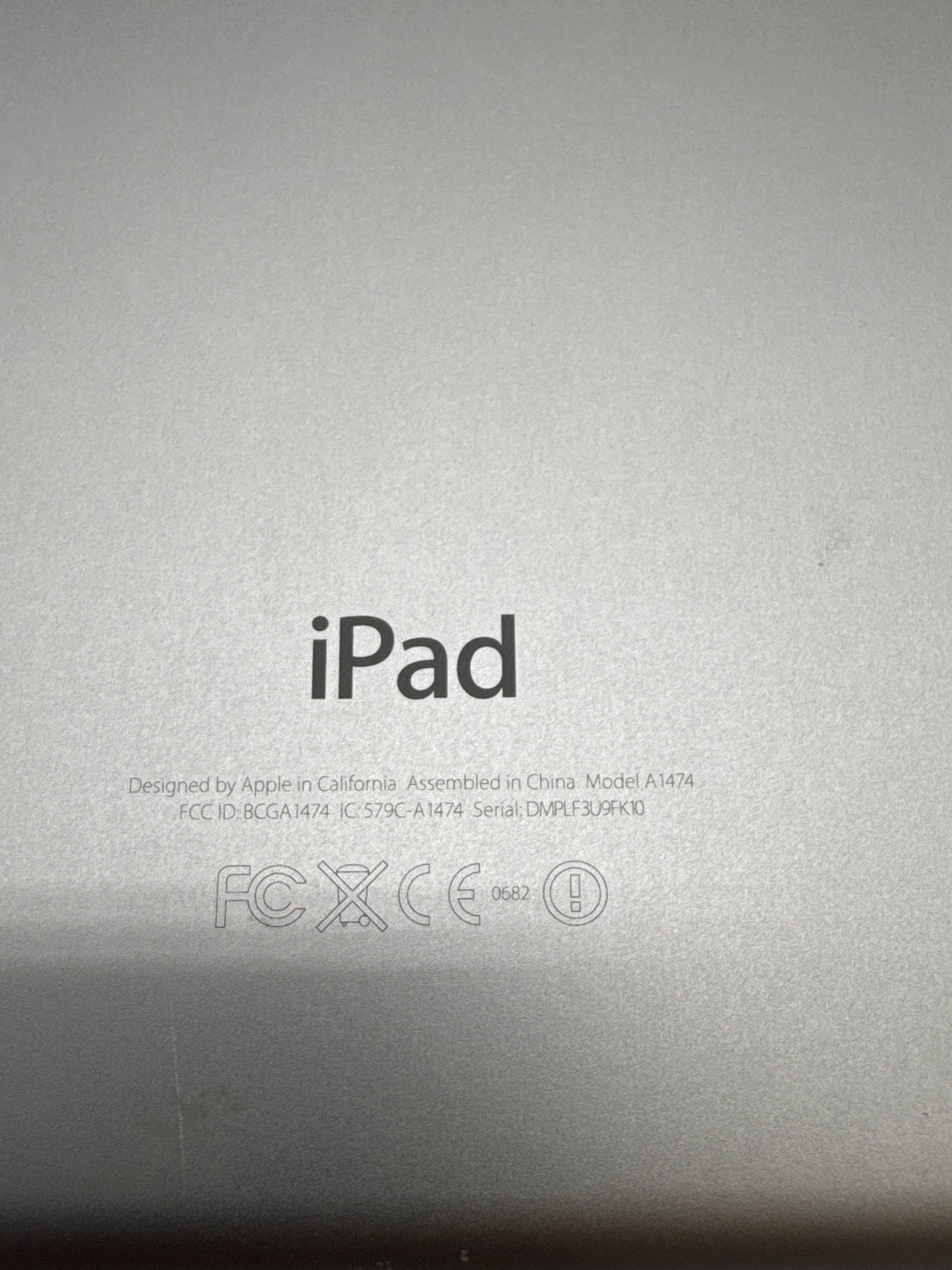 Apple iPad Air 9.7" A1474 16GB Wi-Fi Space Gray No Power  !READ