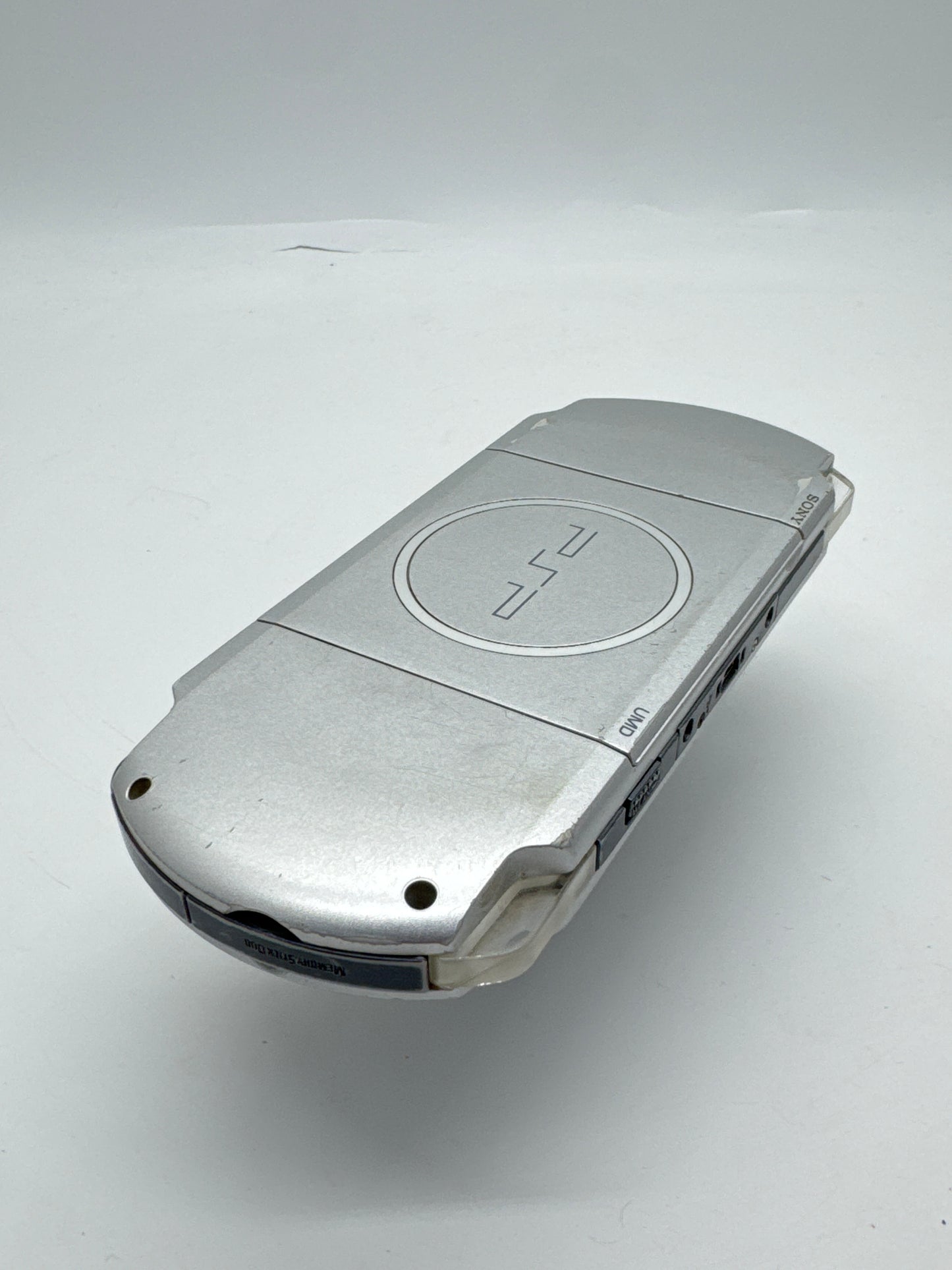 Sony PSP-3000 Silver Console #447 w/ 1200mAh Battery Yellowed Display AS IS