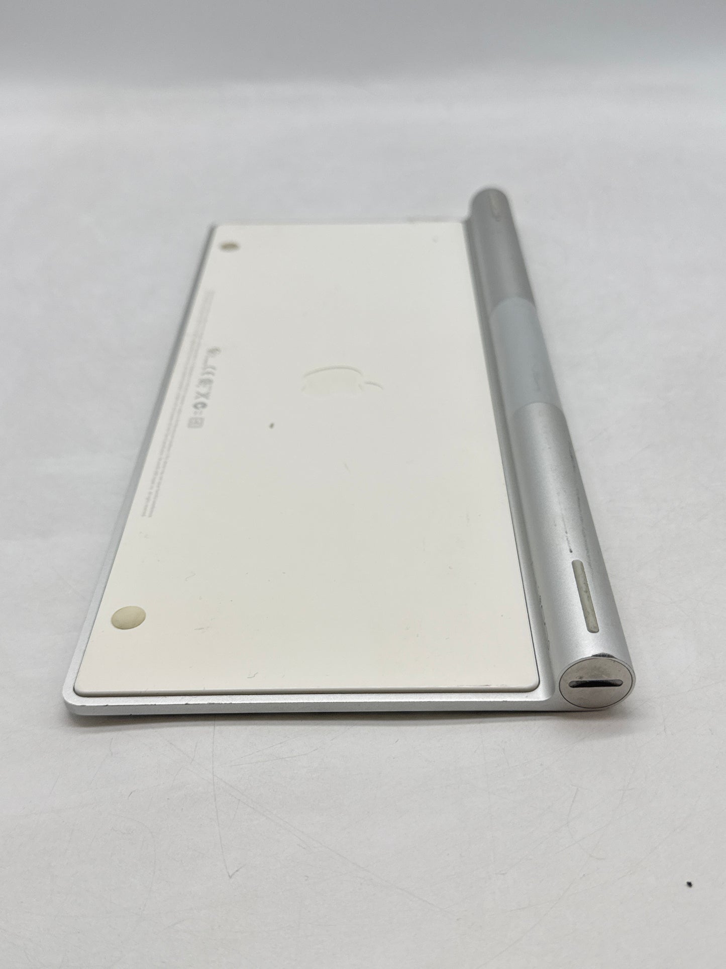 Apple A1314 Wireless Keyboard White - Untested