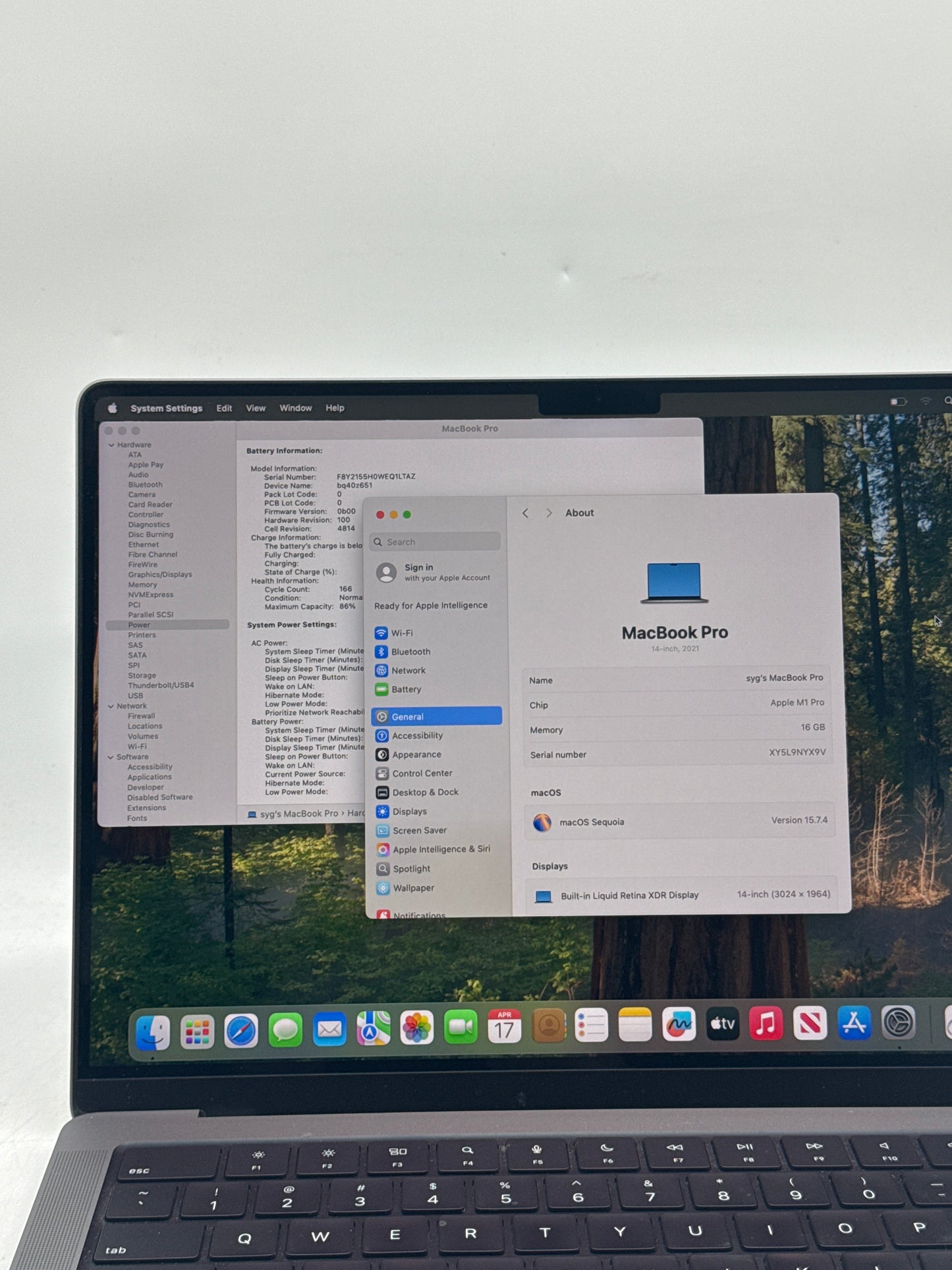 2021 Apple MacBook Pro 14.2" A2442 M1 Pro 8C-CPU 14C-GPU 512GB SSD 16GB RAM