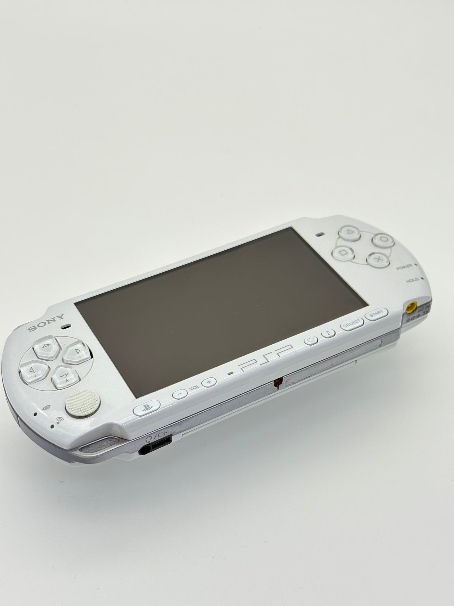 Sony PSP-3000 Crystal White Console #204 w/1200 mAh Battery