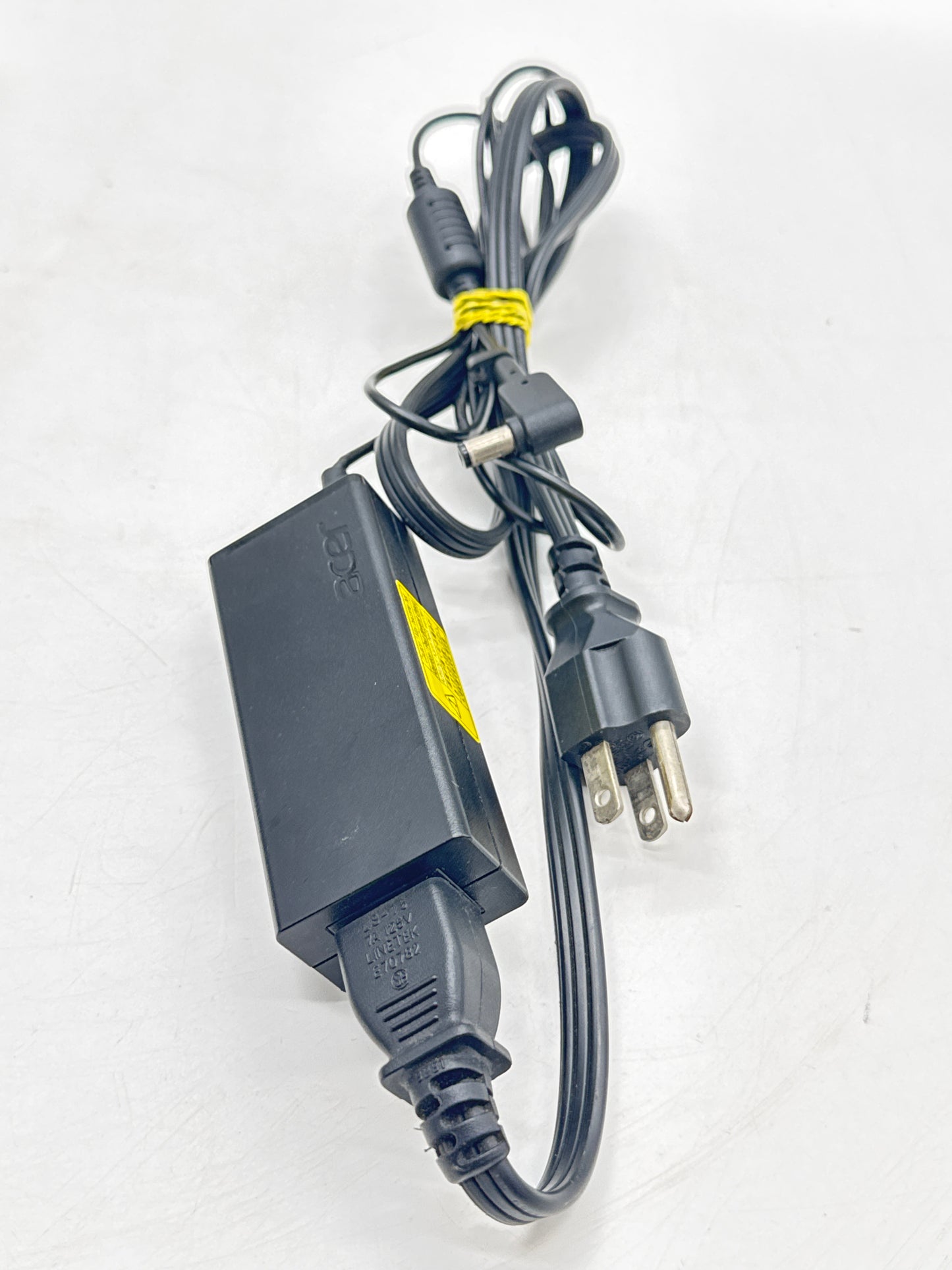 Acer Aspire 3 15.6" A315-21 AMD E2-9000e@1.5GHz 4GB RAM 1TB HDD Laptop