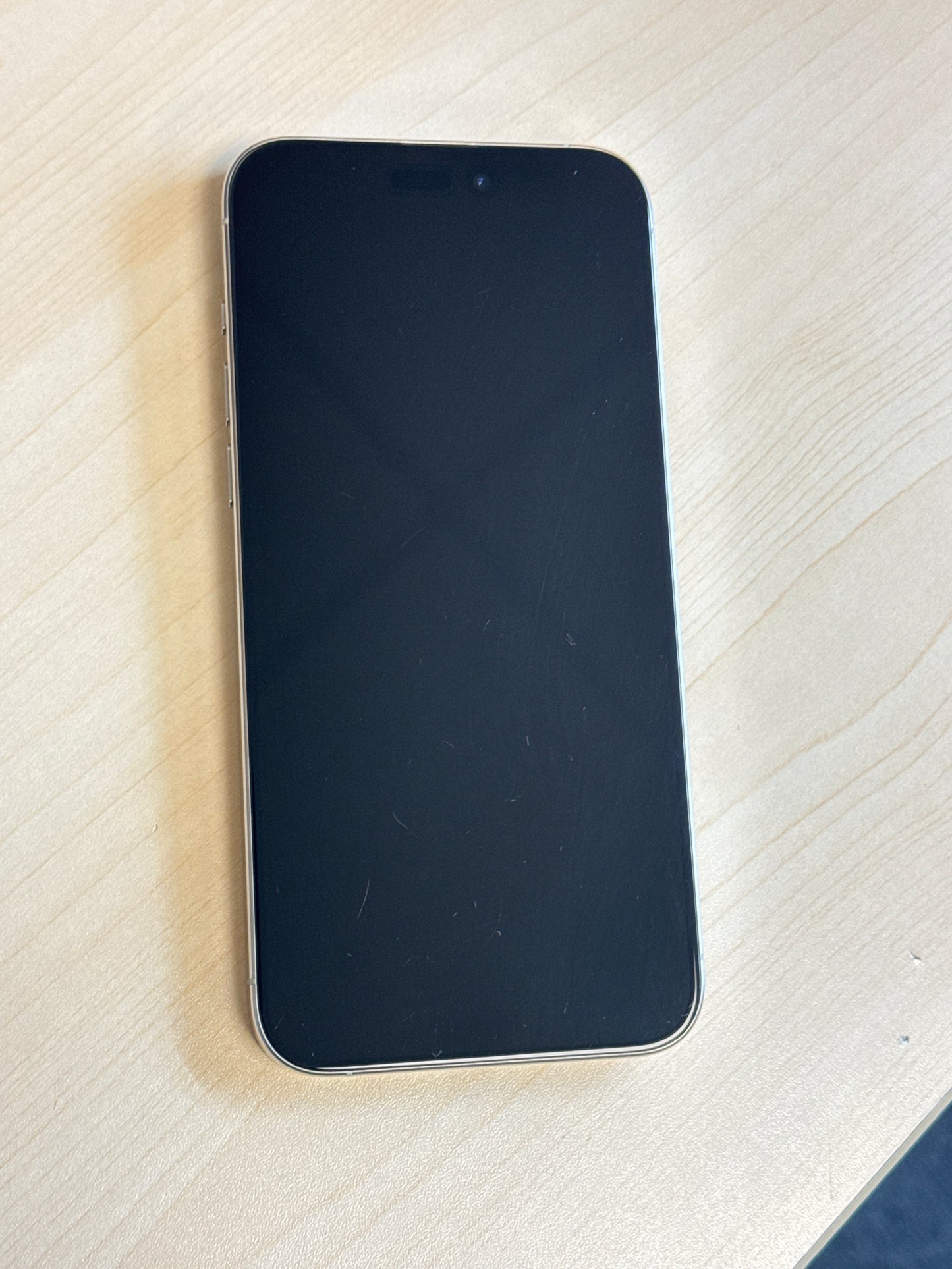 AT&T Apple iPhone 15 Pro Max 6.7" A2849 1TB White Titanium 87% Battery Health