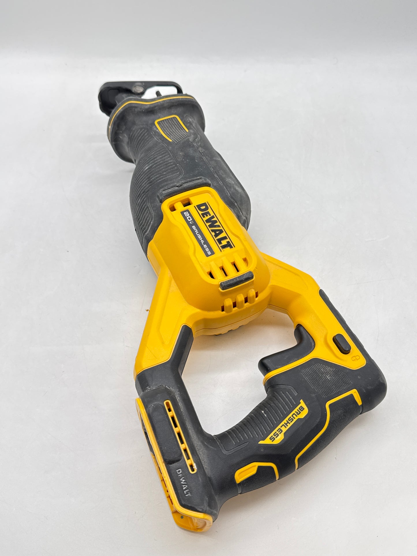 DEWALT DCS382 20V Max XR Brushless Cordless Reciprocating Saw0.