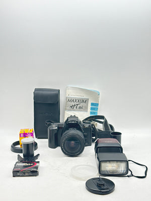 Minolta Maxxum HTsi SLR Film Camera with AF 38-80mm Zoom Lens