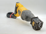 DeWalt DWE305 12-Amp 1-1/8" Corded Variable Speed Reciprocating Saw image 2
