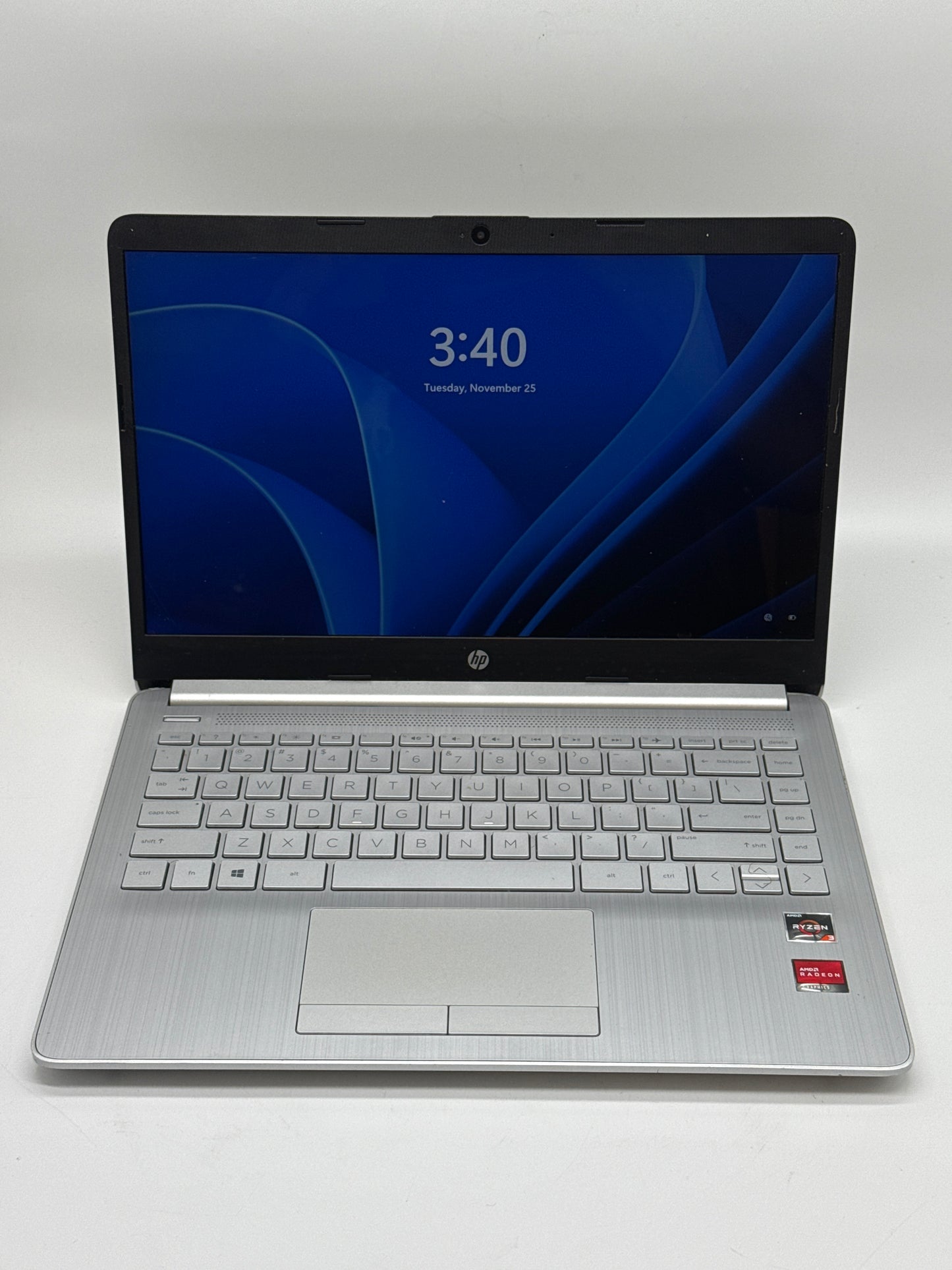 HP 14" Ryzen 3 3250U 4GB RAM 128GB SSD 14-dk1032wm w/ Charger