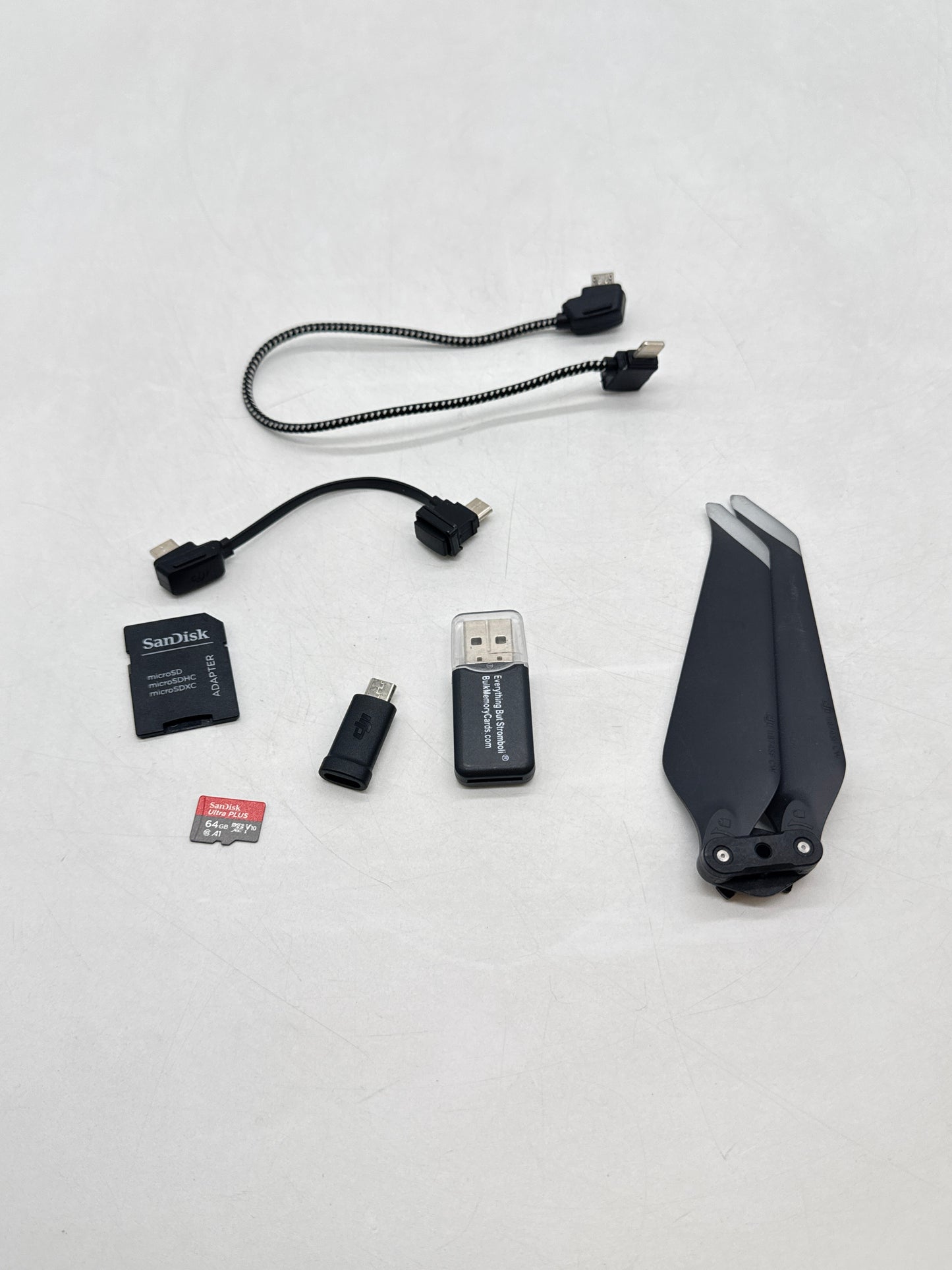 DJI Mavic 2 Pro Quadcopter Drone Bundle !Read