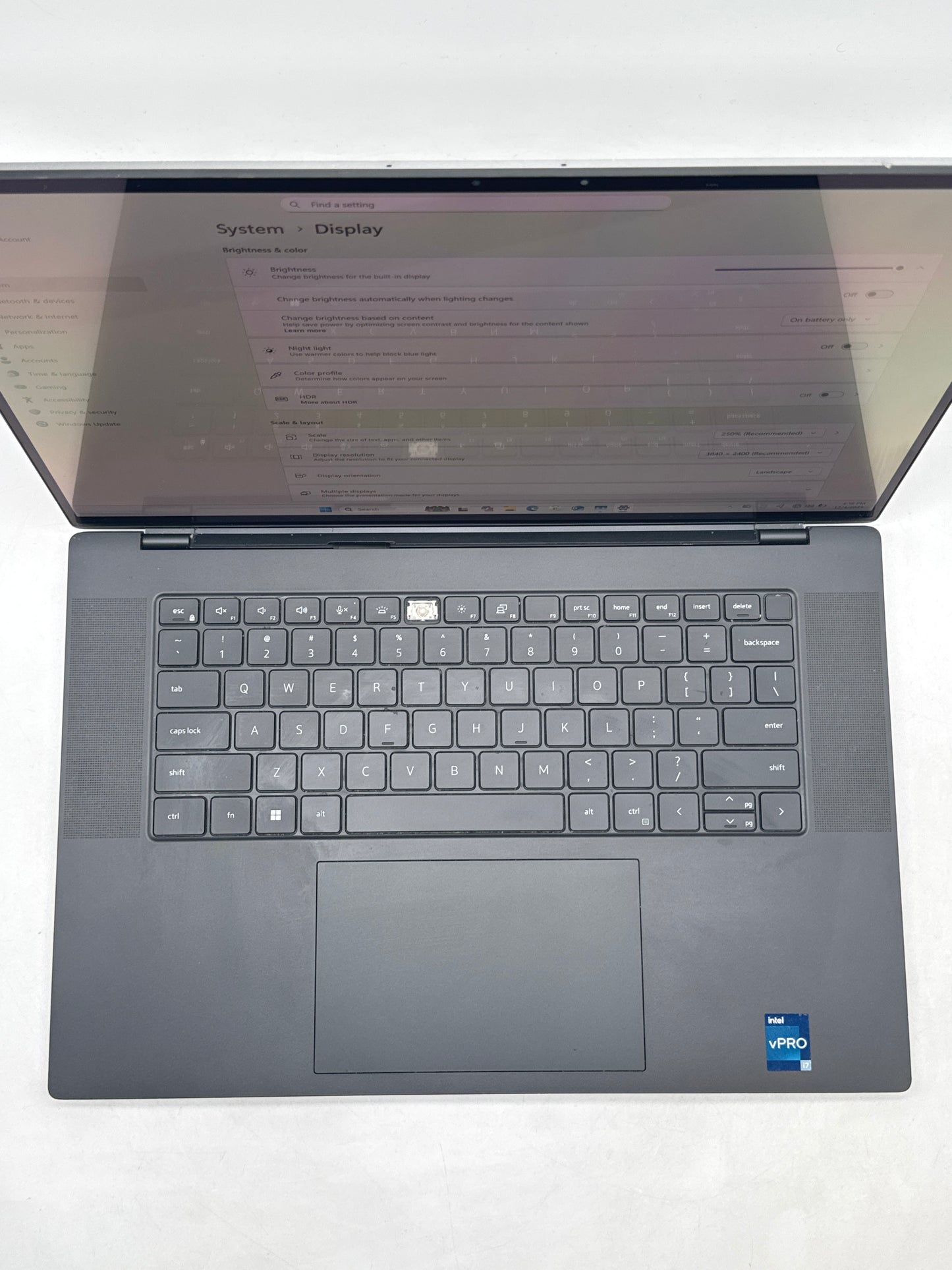 Dell Precision 5680 16" OLED Touch Core i7-13800H 1TB SSD 64GB RAM RTX A1000 Read