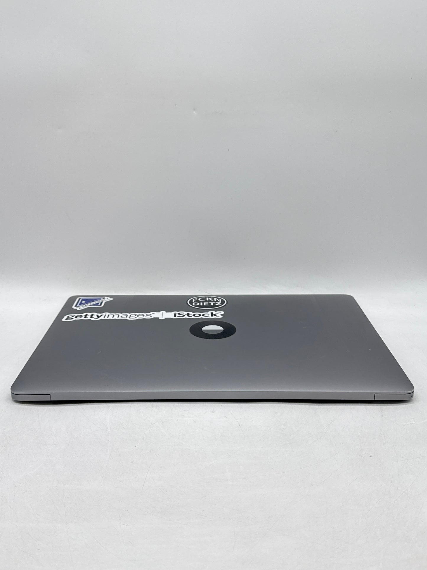 2016 Apple MacBook Pro 15.4" A1707 Core i7 2.8GHz 256GB SSD 16GB RAM - Read!