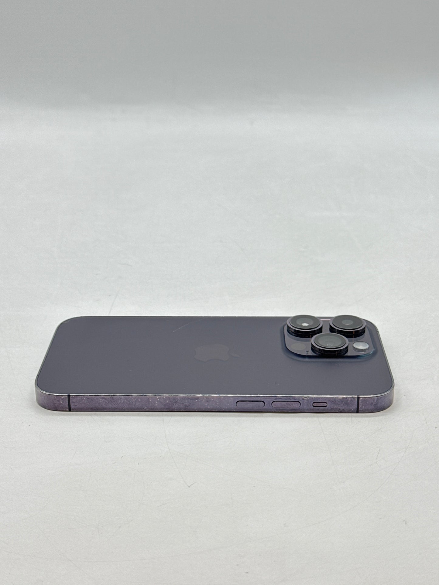 Unlocked Apple iPhone 14 Pro A2650 128GB Deep Purple - Cracked Read!