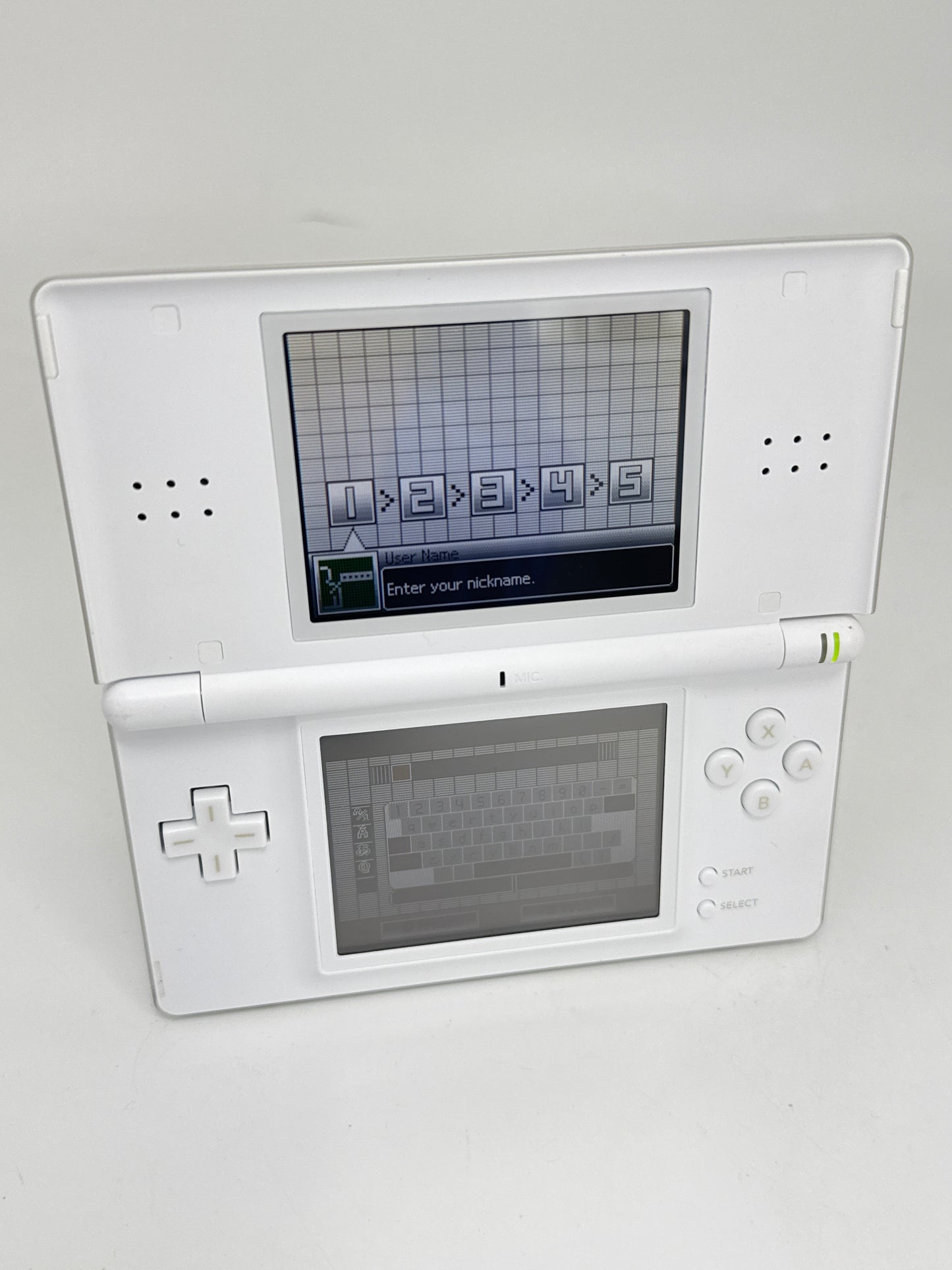 Nintendo DS Lite USG-001 White Console #66 w/ Stylus & No Charger