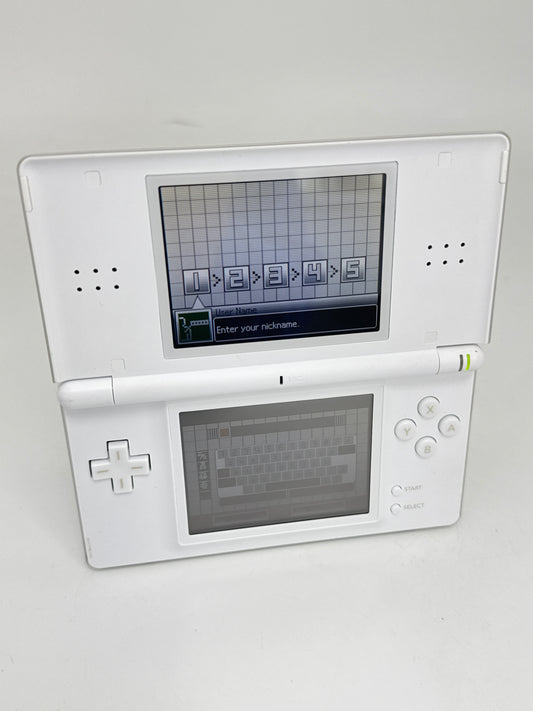 Nintendo DS Lite USG-001 White Console #66 w/ Stylus & No Charger