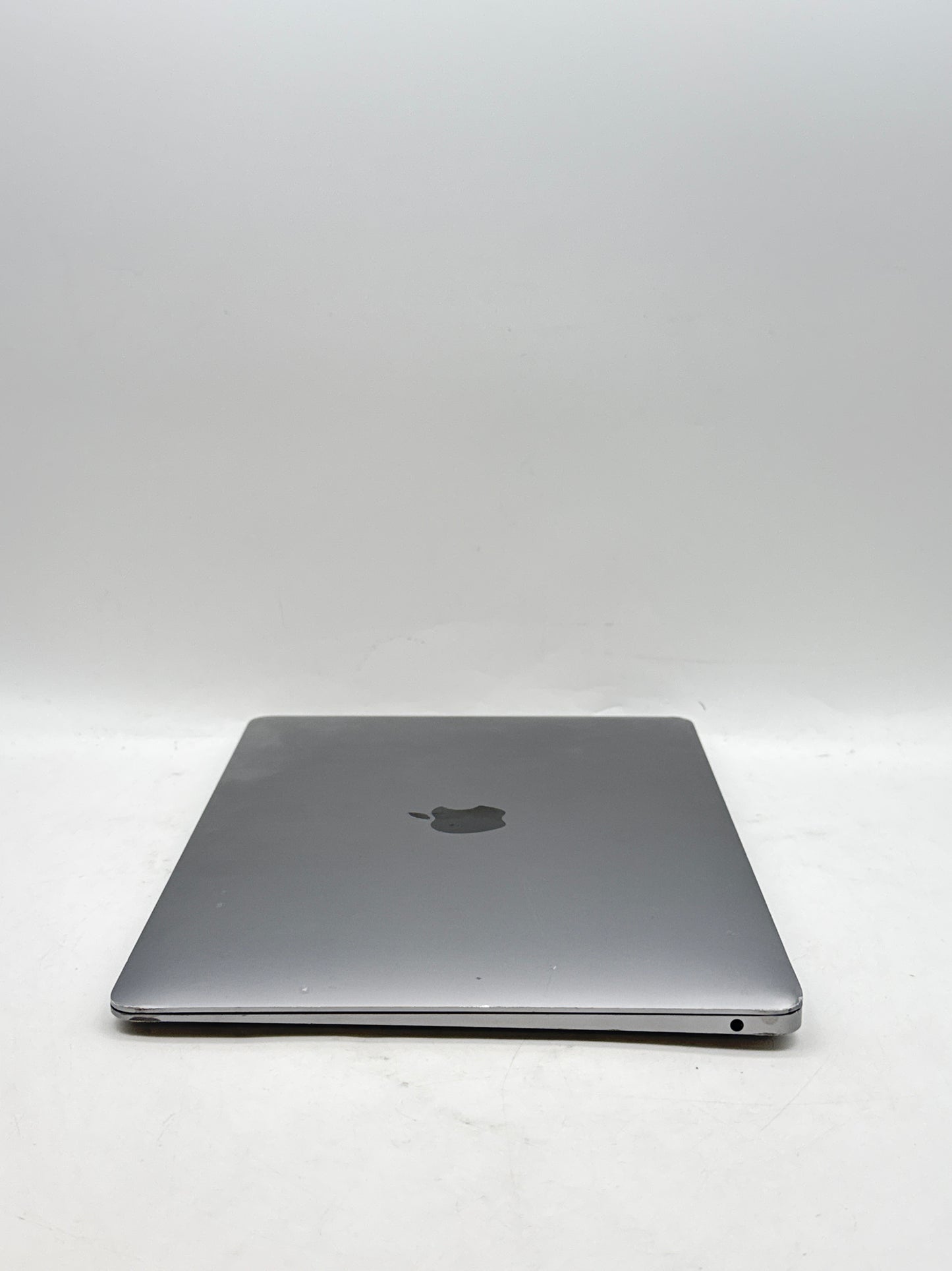 2020 Apple MacBook Air 13.3" A2337 M1 8C-CPU 7C-GPU 8GB RAM 256GB SSD !Read