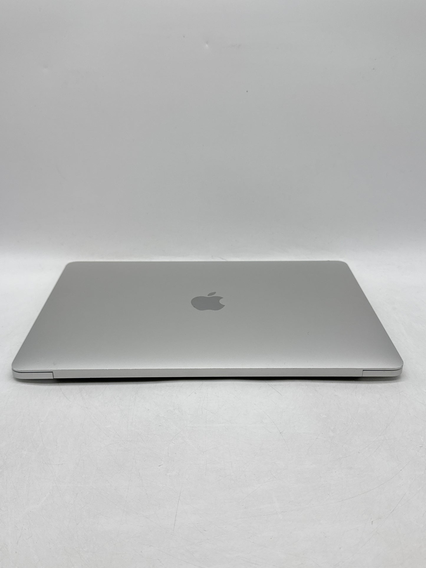 2022 Apple MacBook Pro 13.3" A2338 M2 8C-CPU 10C-GPU 256GB SSD 8GB RAM - Read