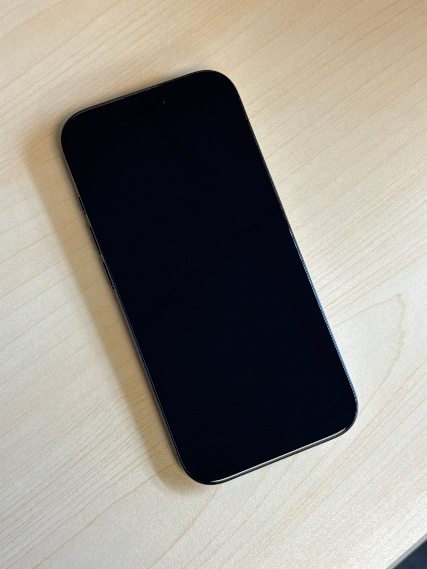 Unlocked Apple iPhone 16 Pro A3083 128GB Black Titanium 98% Battery Health