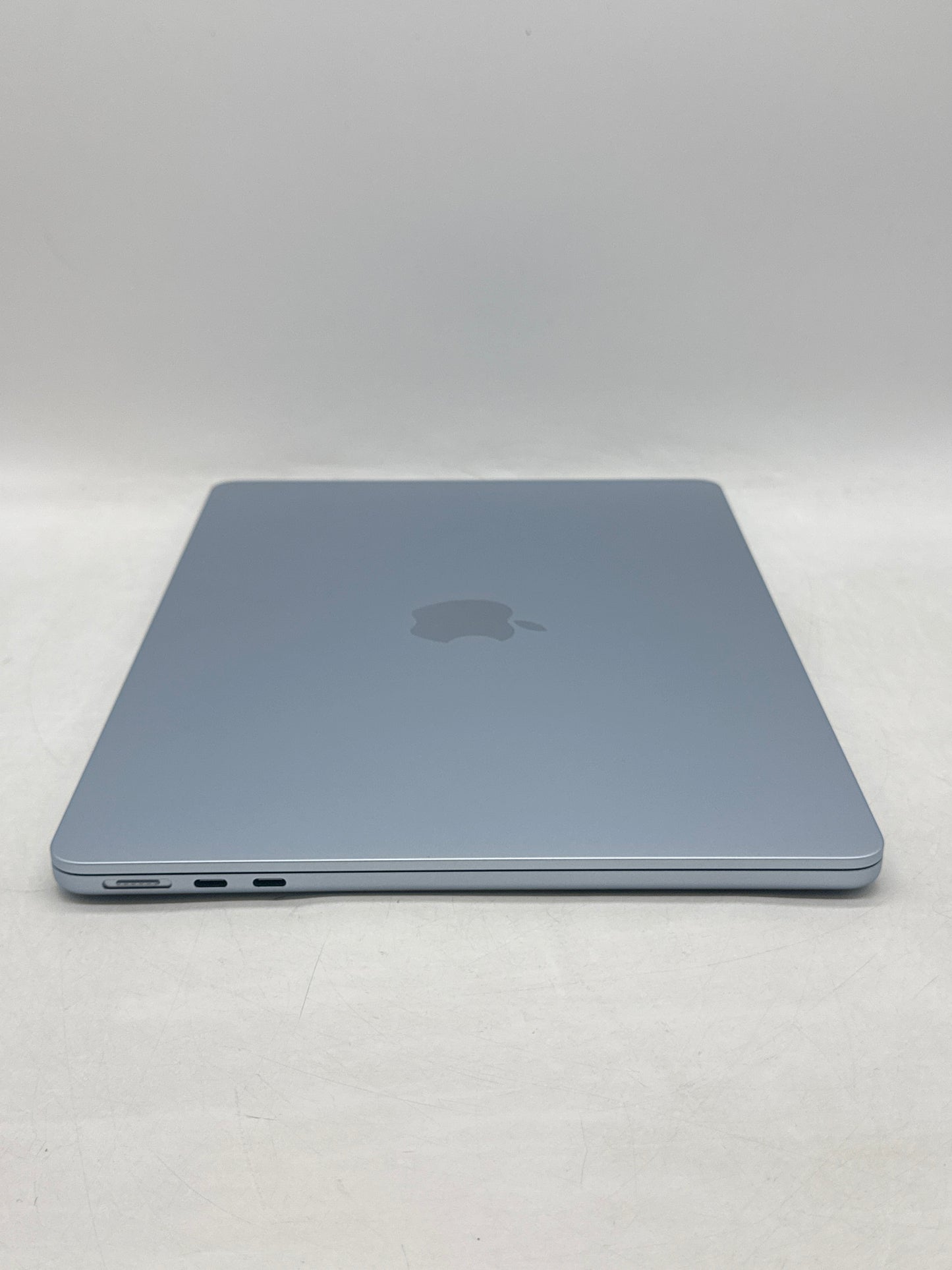 2025 Apple MacBook Air 13.6" A3240 M4 10C-CPU 8C-GPU 16GB RAM 256GB SSD 2 Cycle