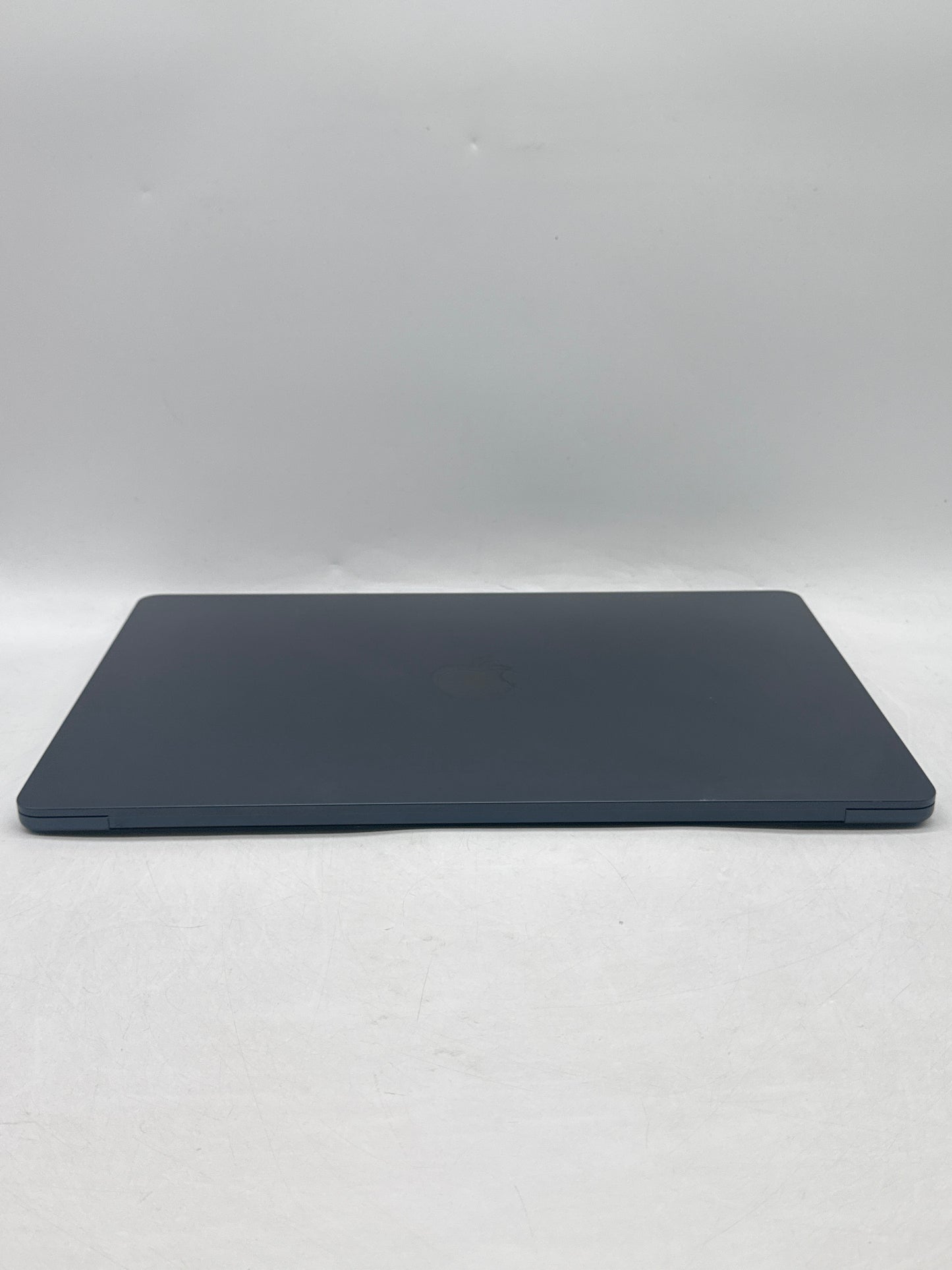 2023 Apple MacBook Air 15.3" A2941 M2 8C-CPU 10C-GPU 8GB RAM 256GB SSD 100% BH