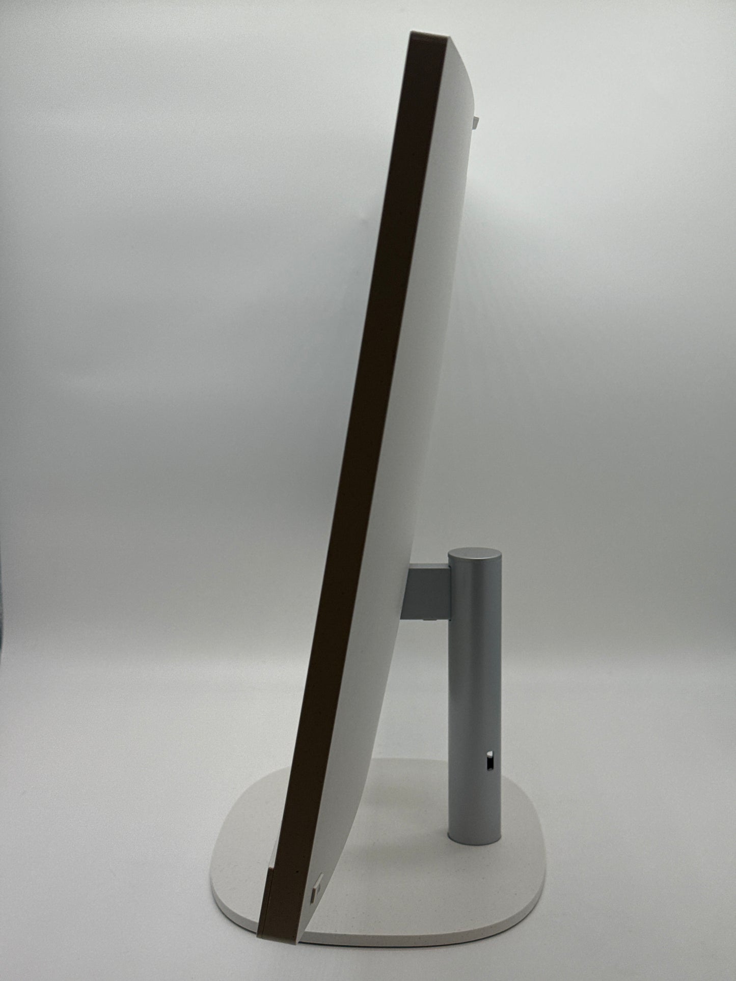 HP All-in-One Desktop 7H0U0AA – 23.8" FHD, 8GB RAM, 256GB - Used